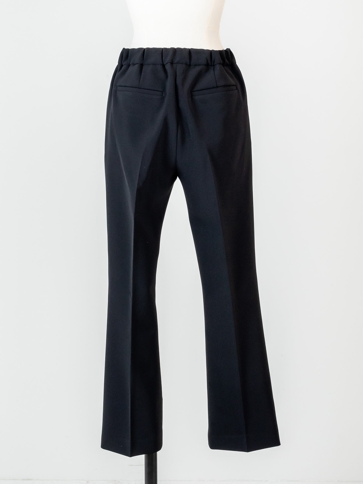 Flareless Pants-Black