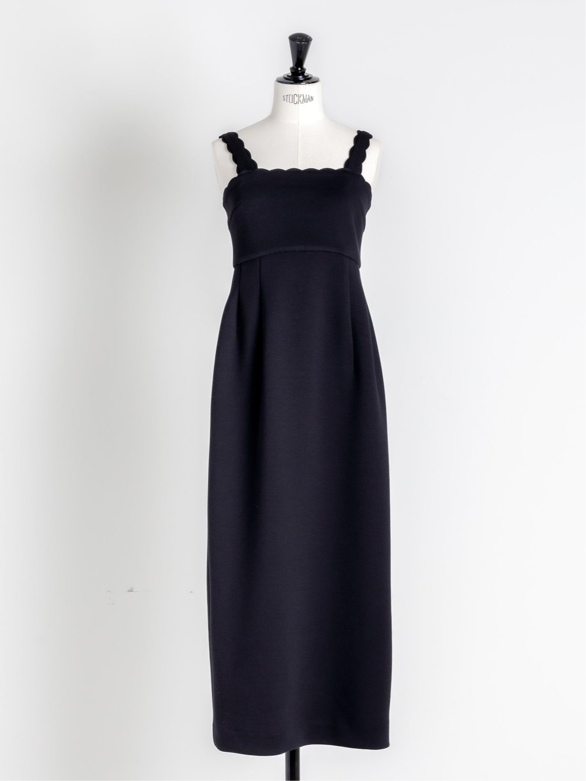 Lady scallop dress-Black