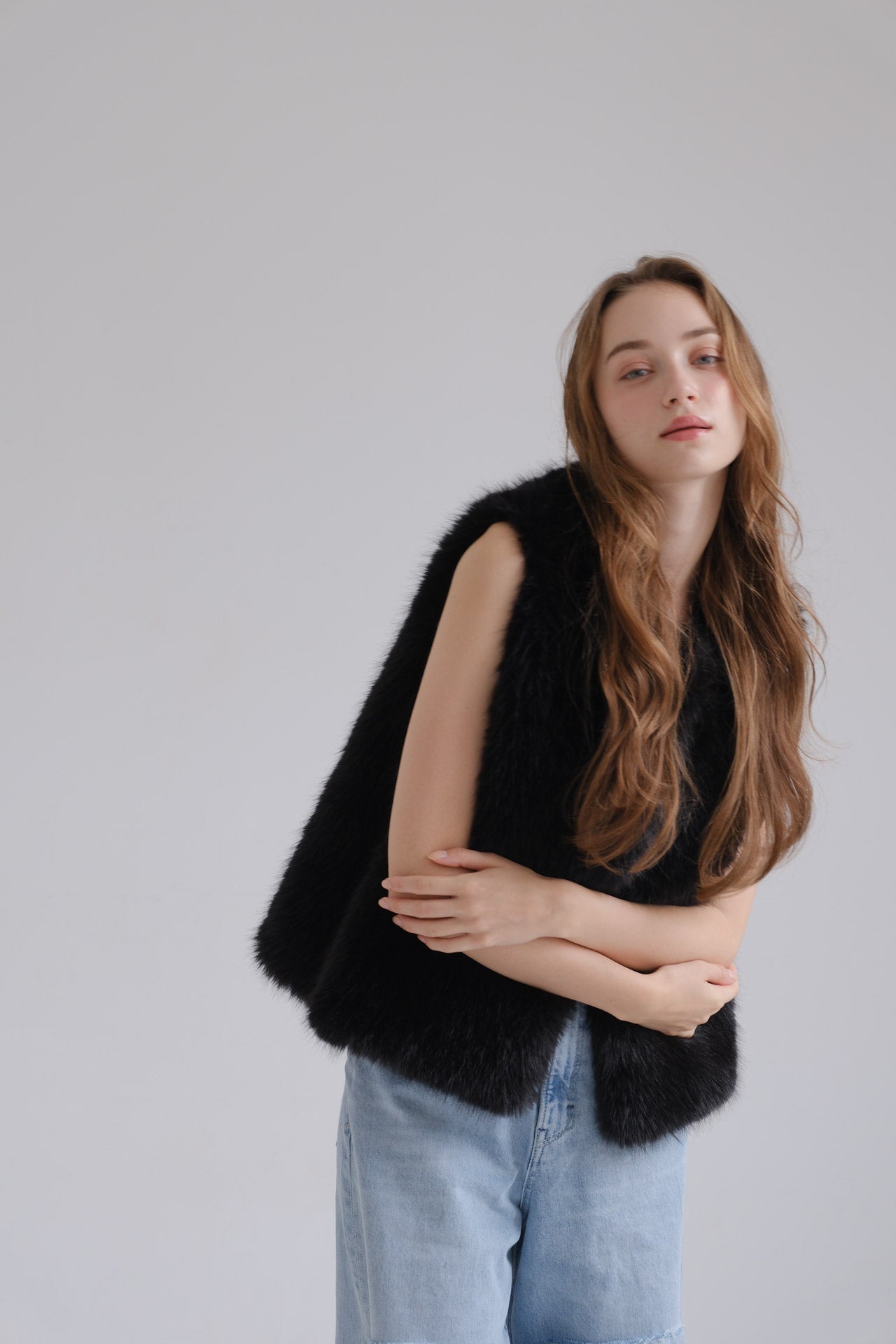Eco fur vest / black
