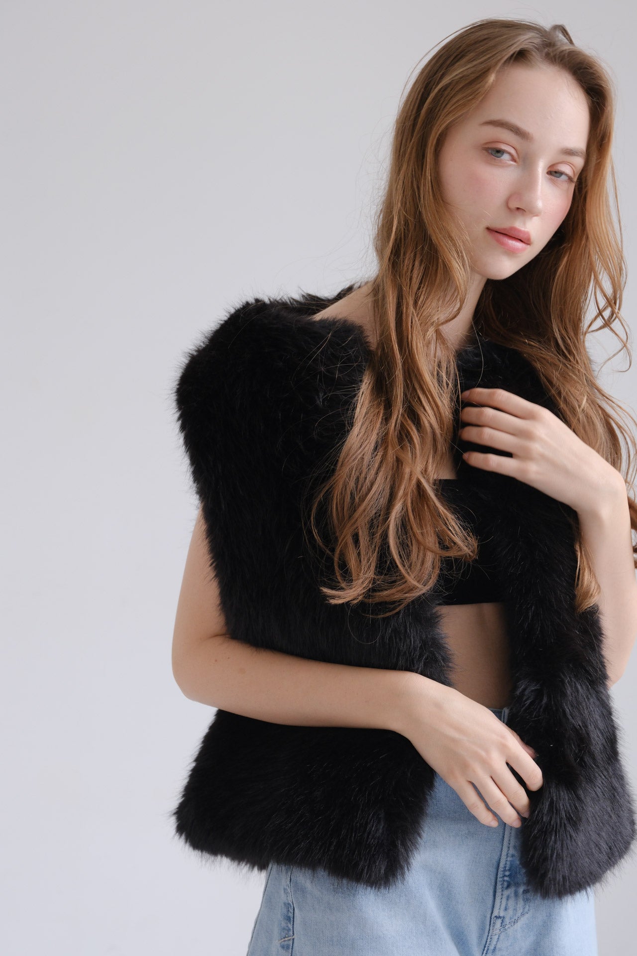 Eco fur vest / black