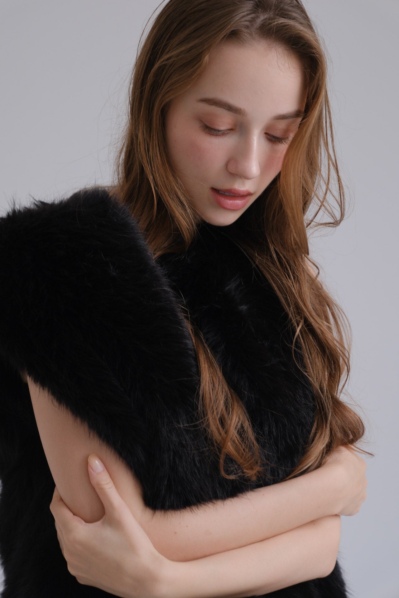Eco fur vest / black