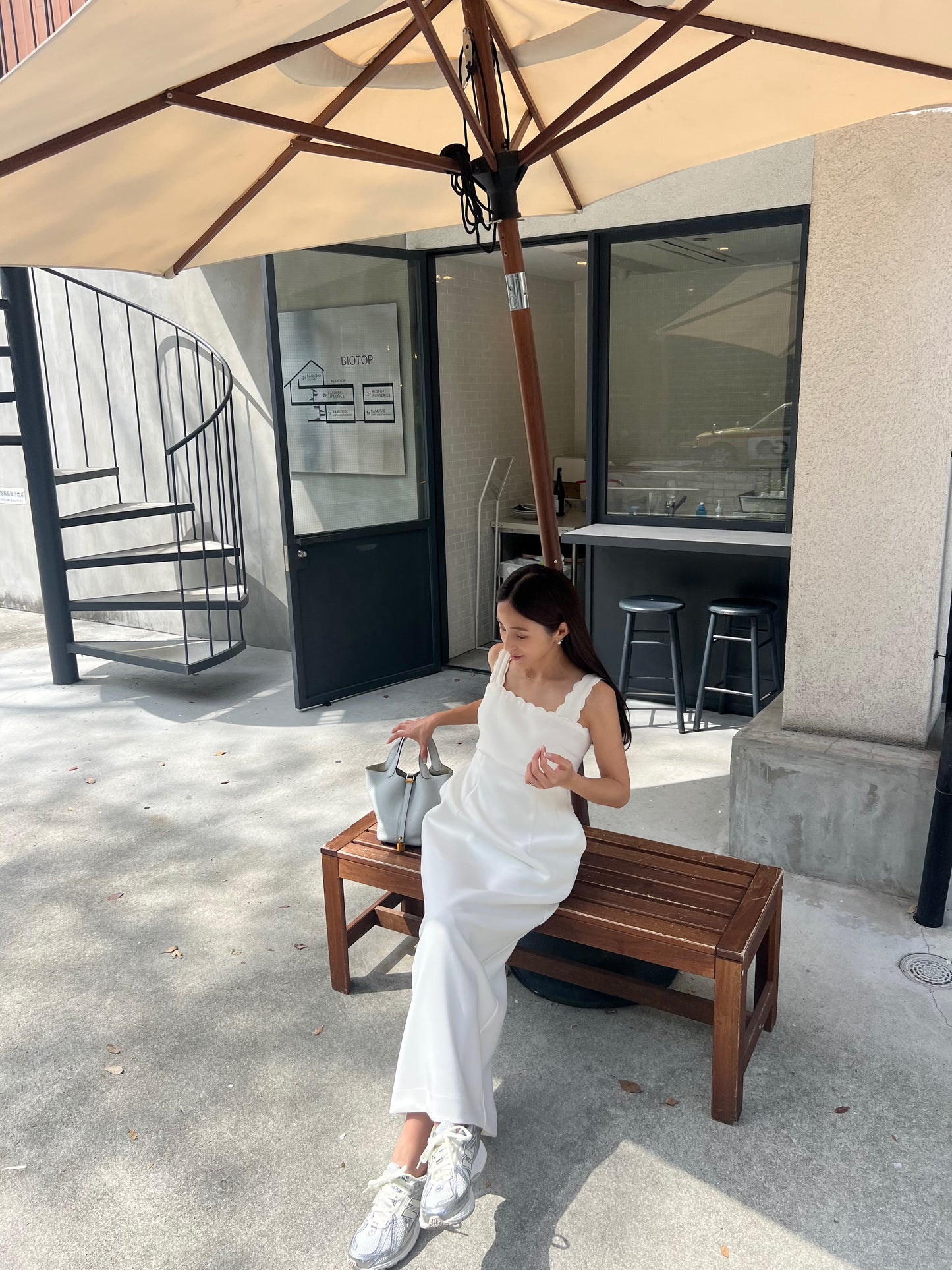 Lady scallop dress-White