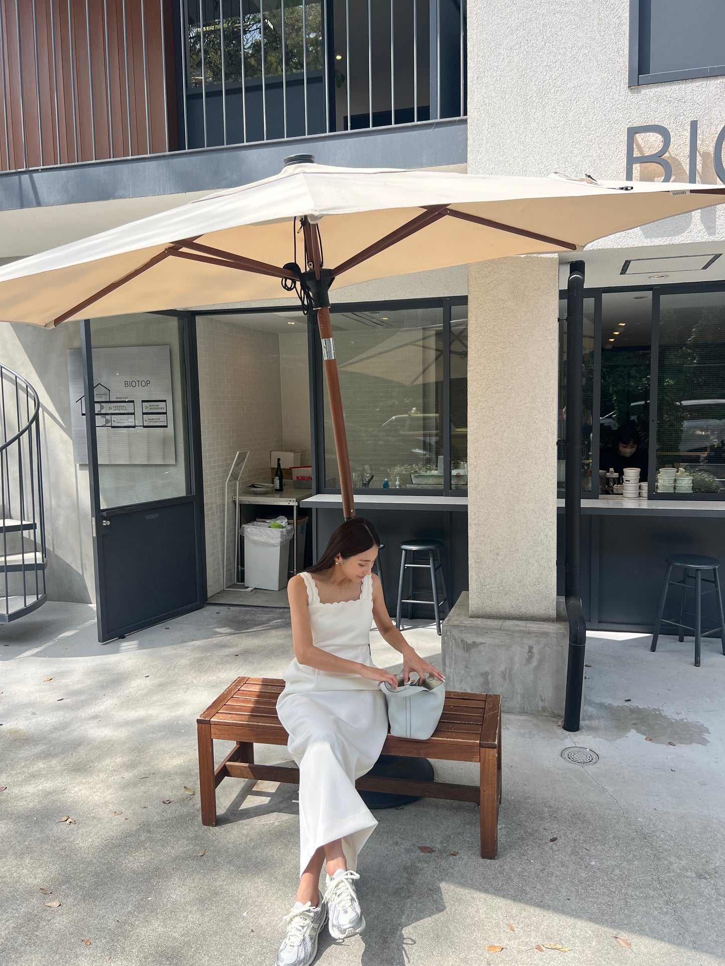 Lady scallop dress-White