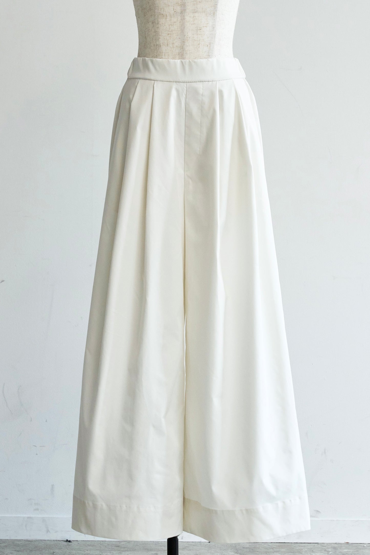 Easy 撥水 wide pants(White)