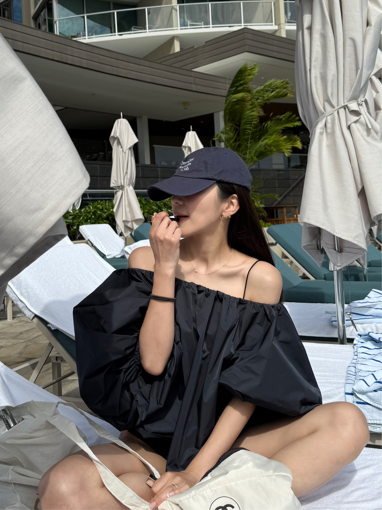 Otona whip off shoulder(Black)