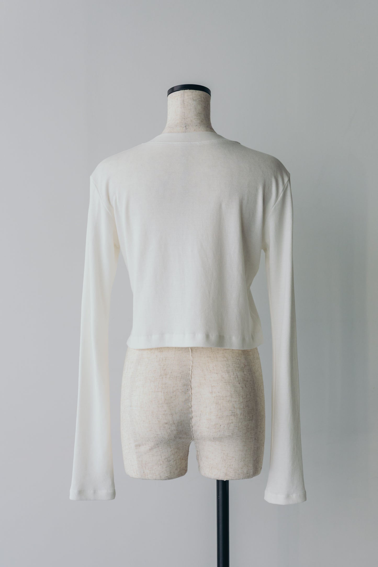 Compact cutsew cardigan (White)