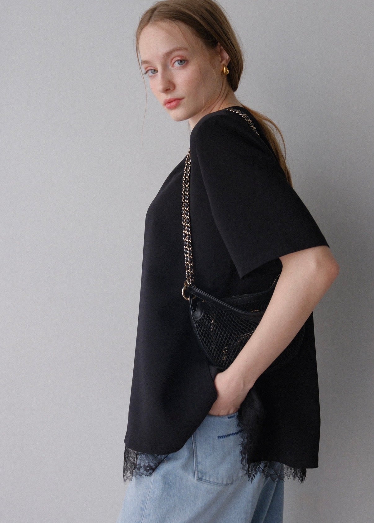 Lady shoulder T blouse / Black