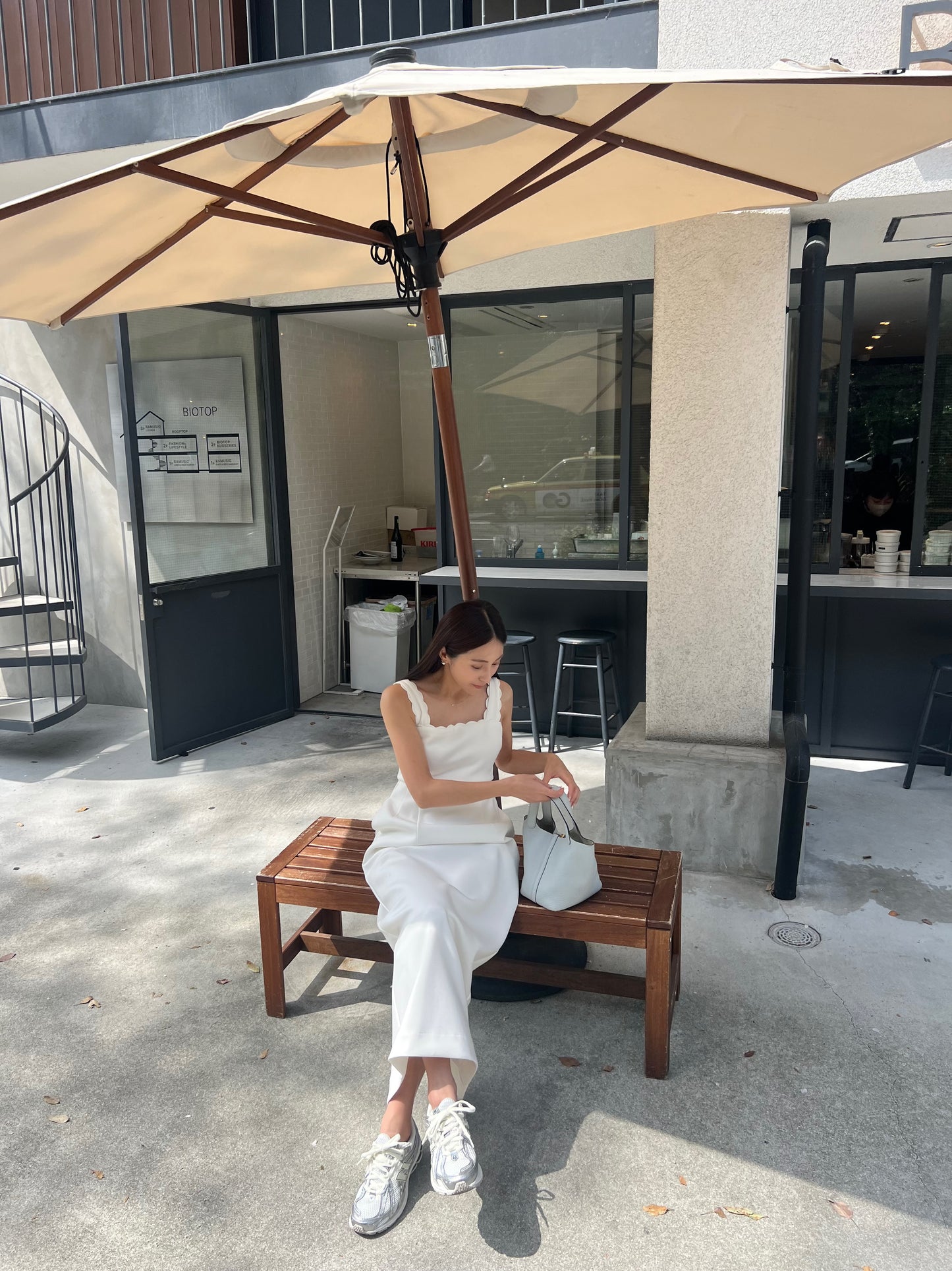 Lady scallop dress-White