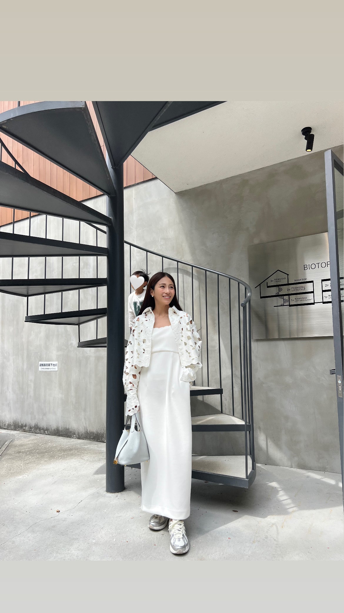 Lady scallop dress-White