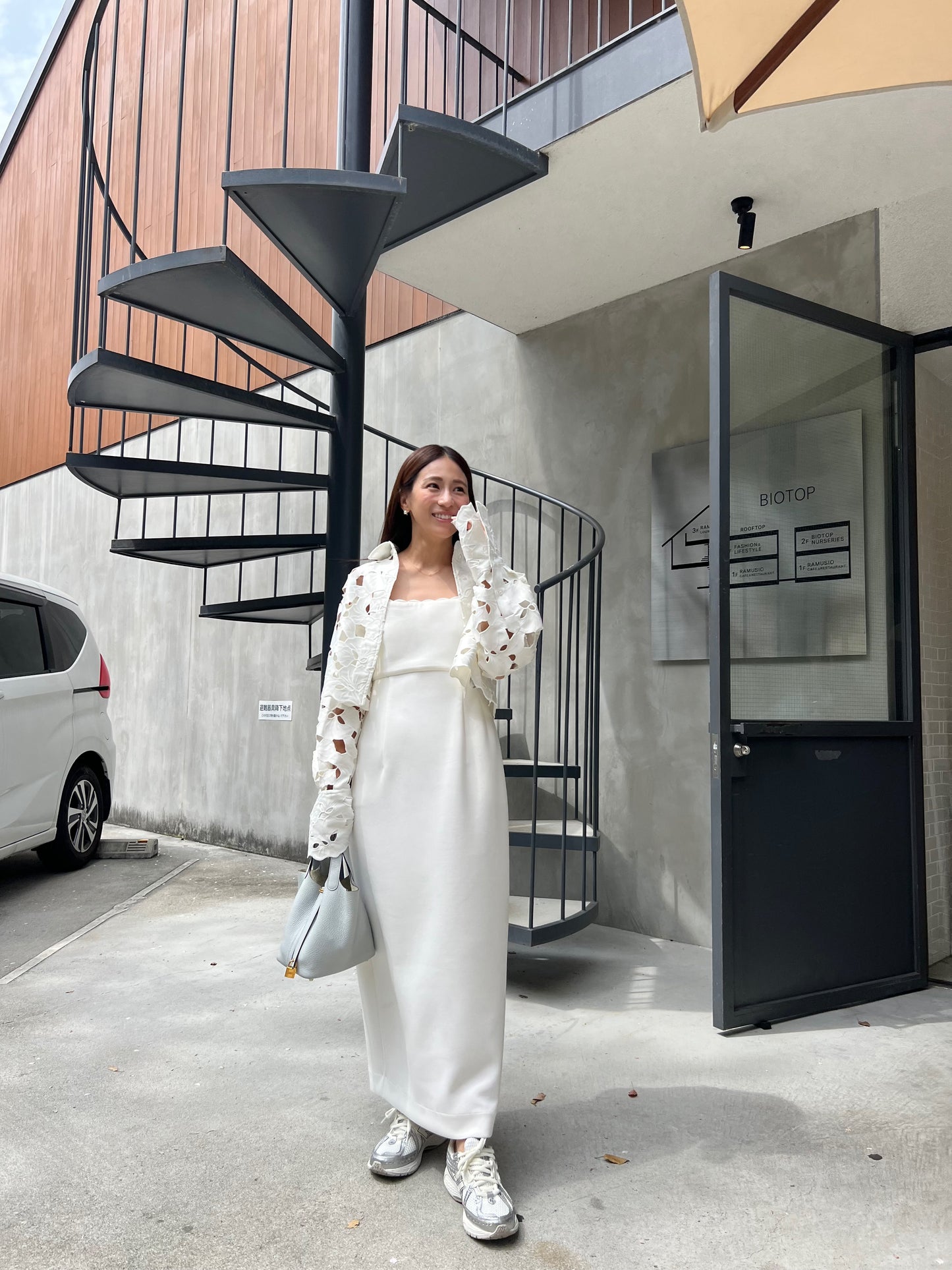 Lady scallop dress-White