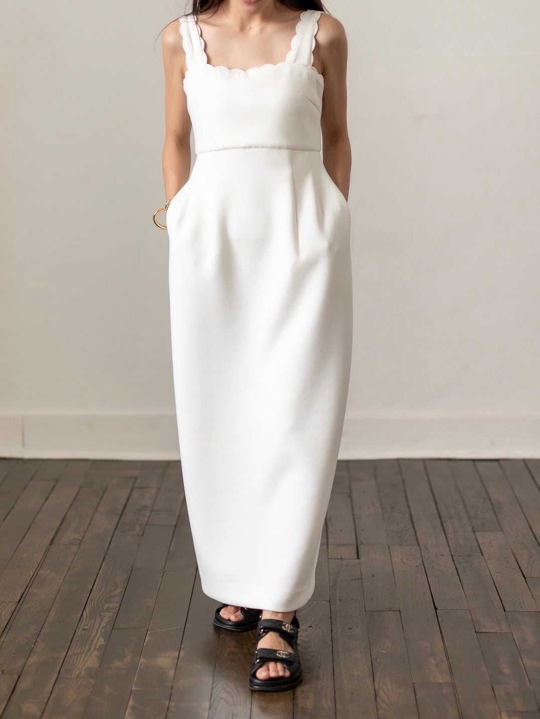Lady scallop dress-White