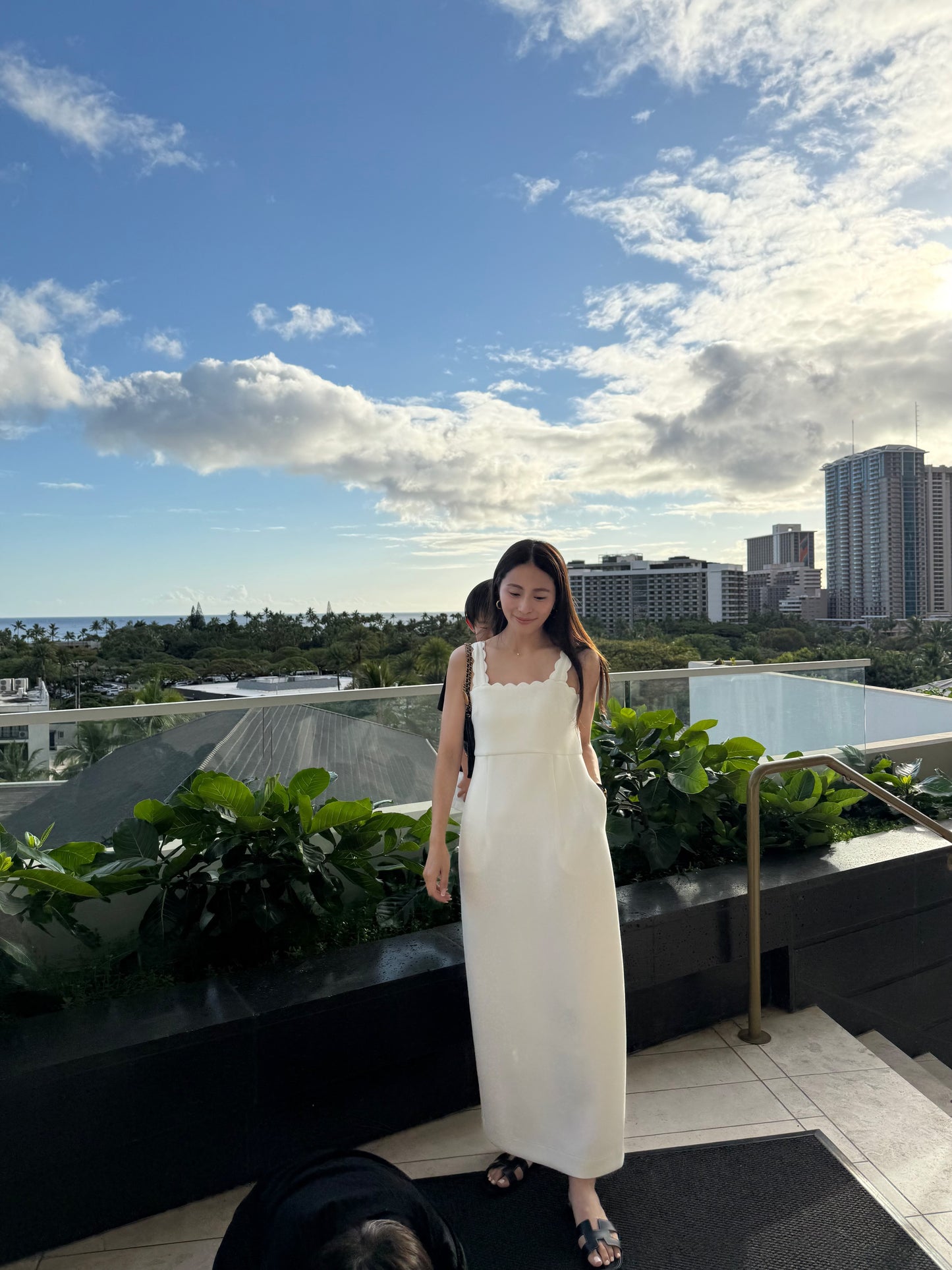 Lady scallop dress-White
