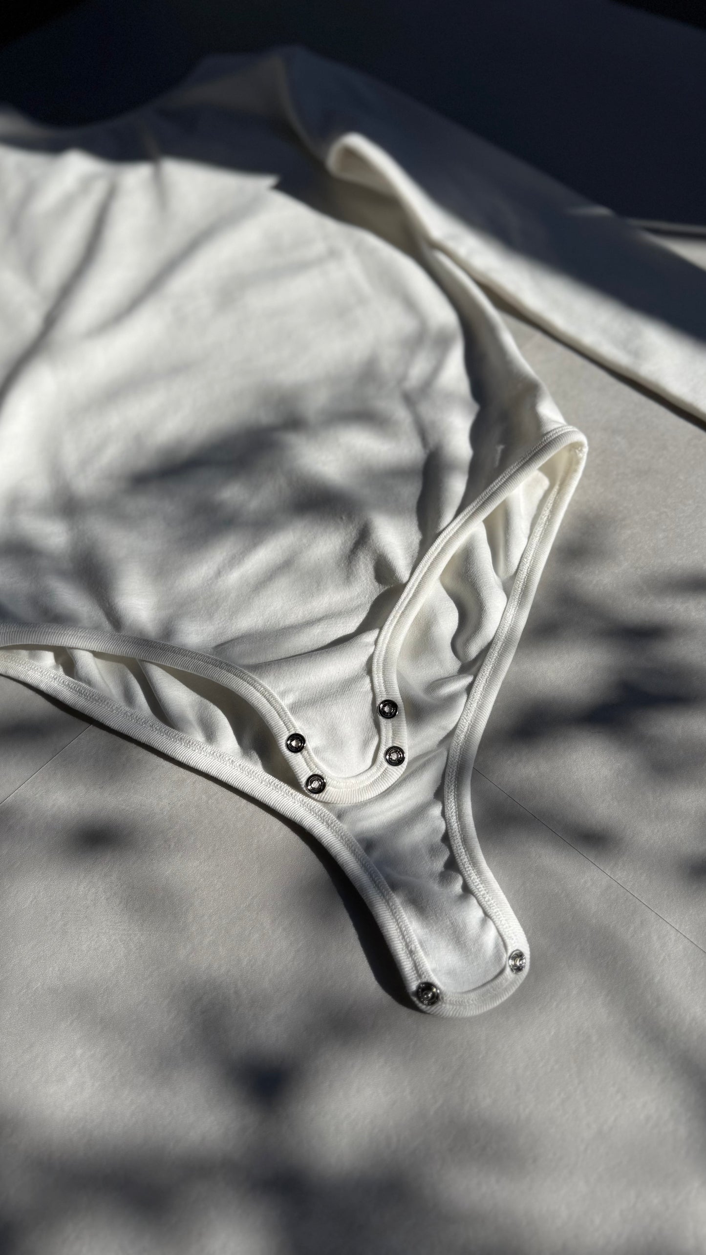 Back open body suit / Gray