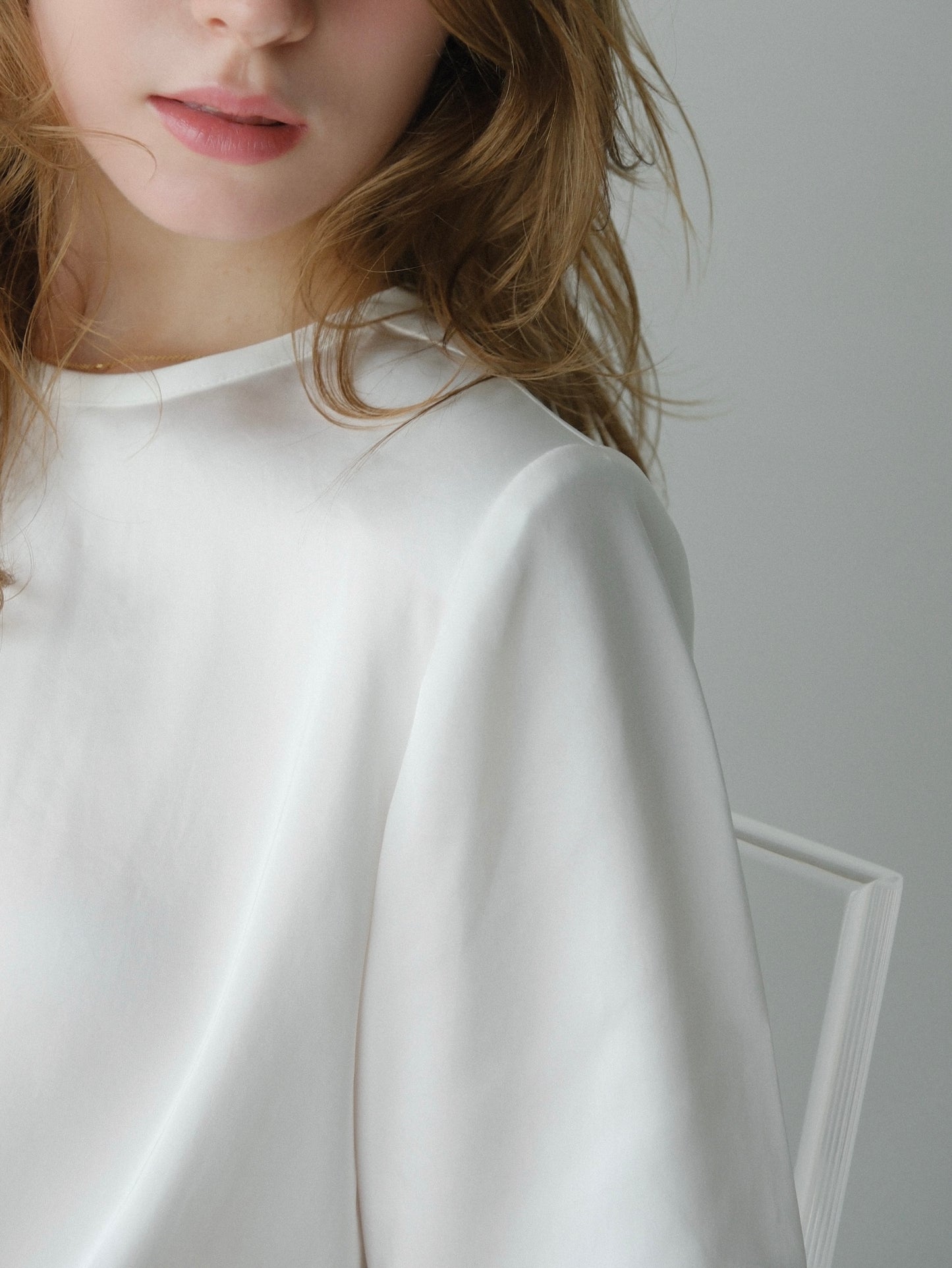 【coming soon】 Lady shoulder satin T blouse