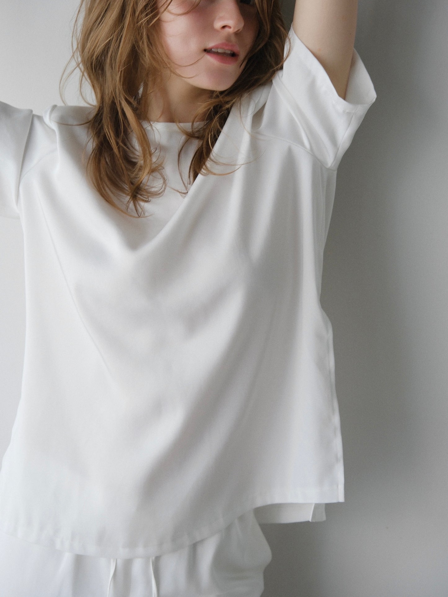 【coming soon】 Lady shoulder satin T blouse