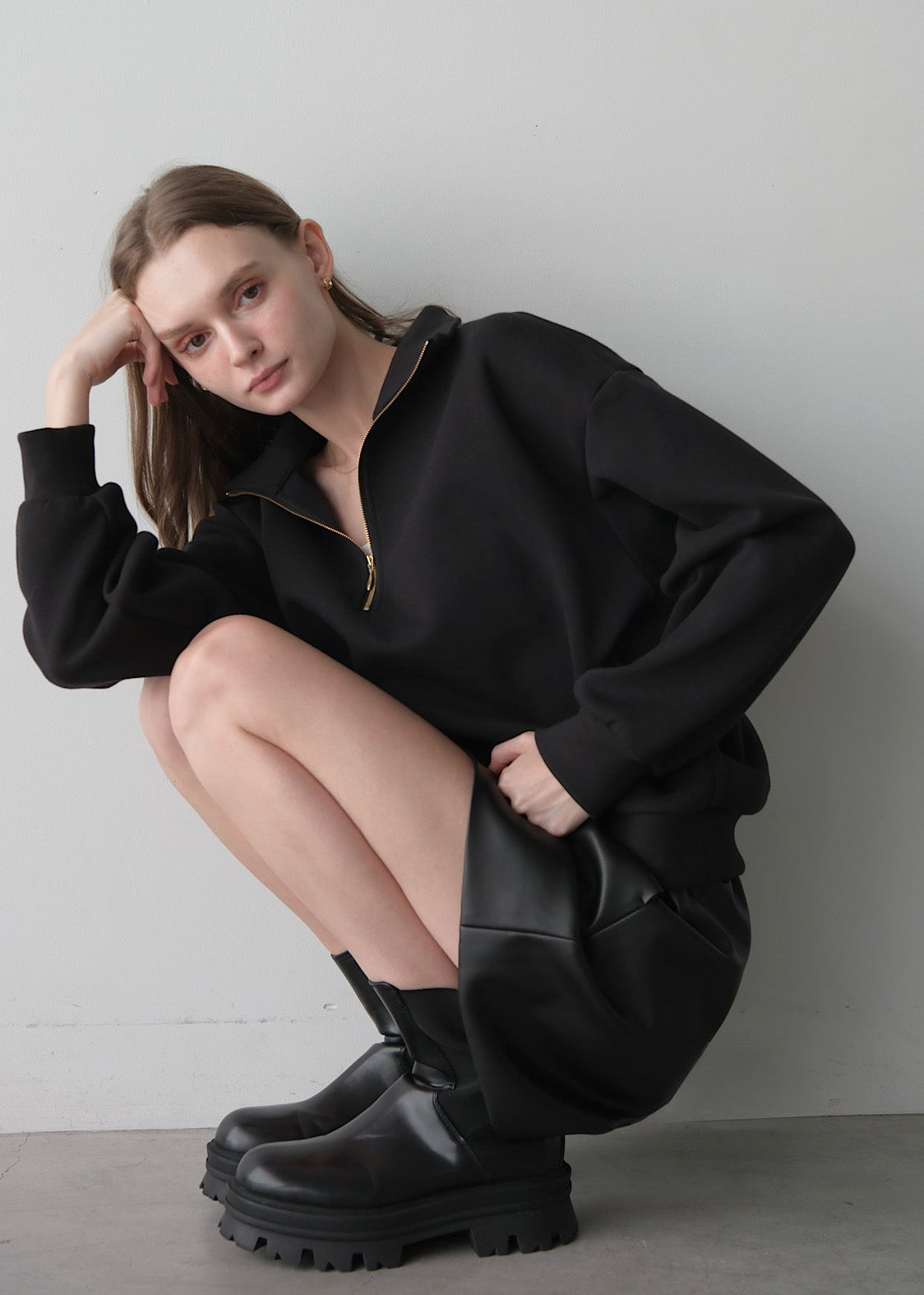 (Pre order) Rich half zip