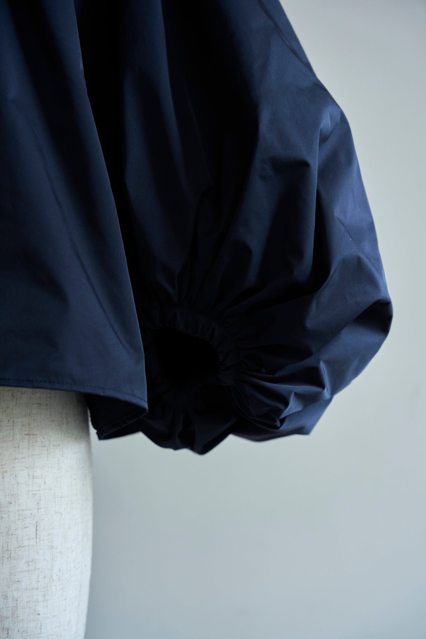 【予約】Otona whip off shoulder(Navy)
