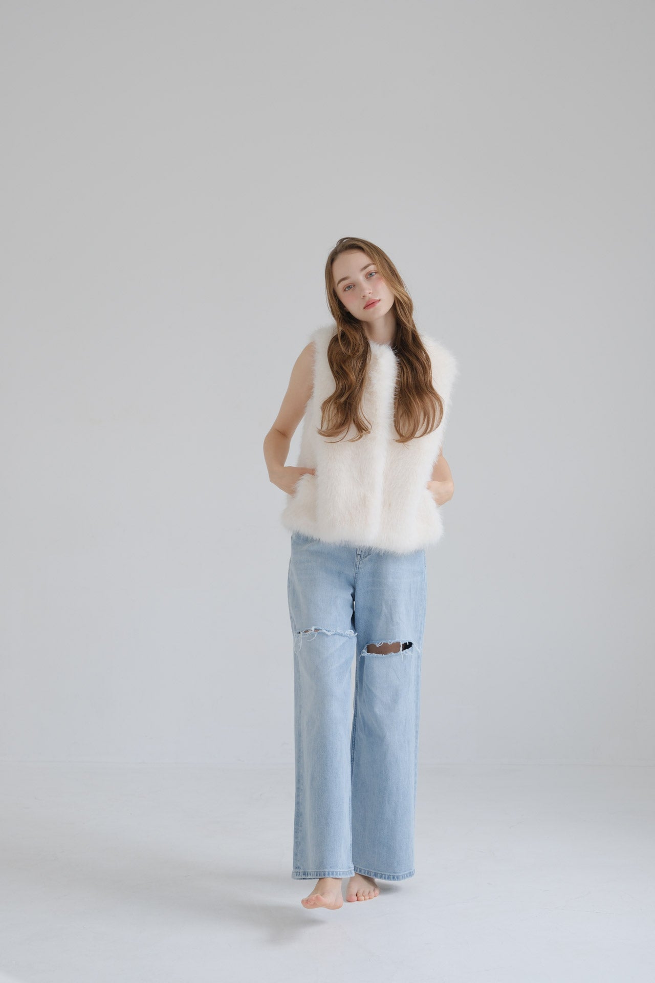 Eco fur vest /white – CARLA