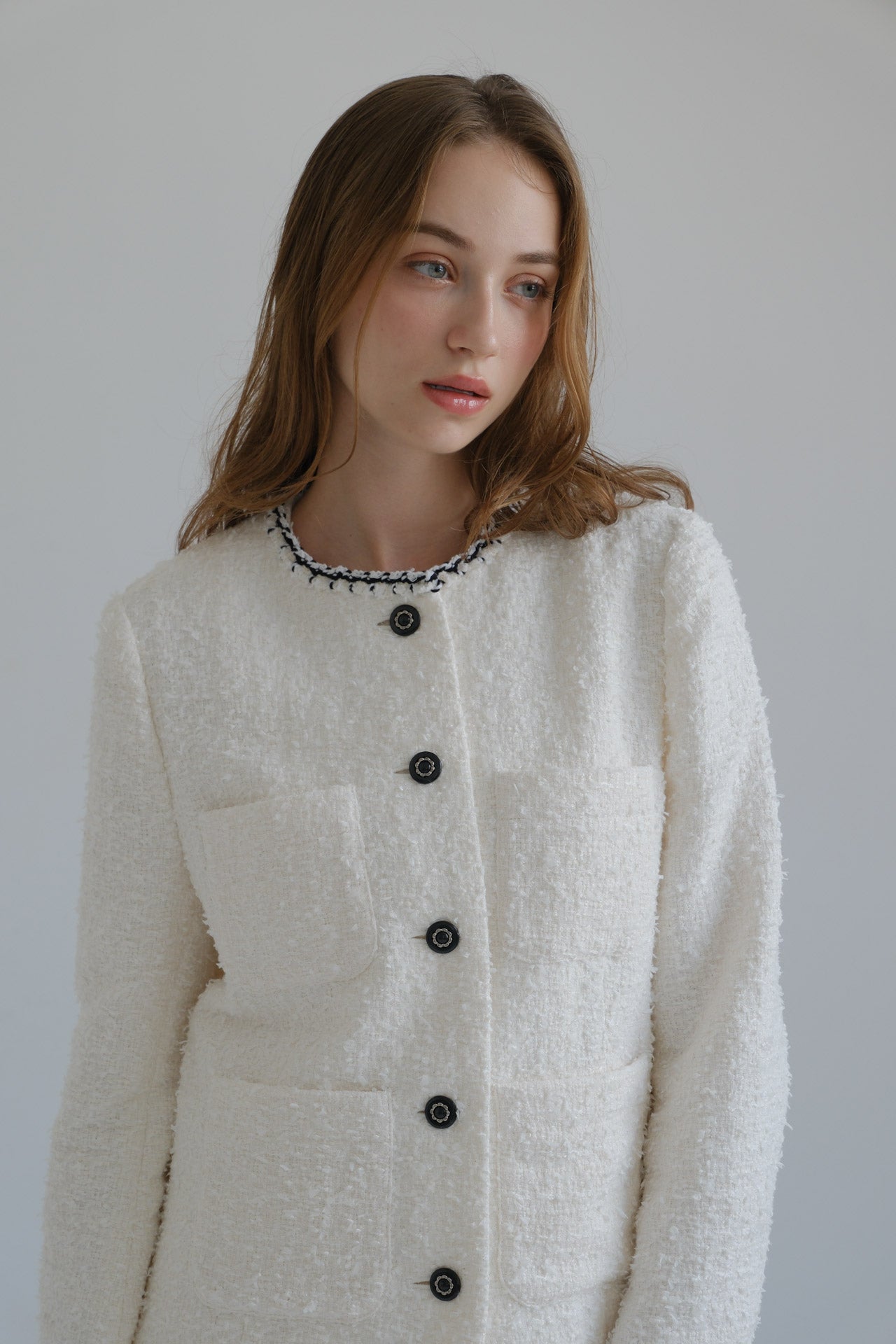 【新品未使用】Carla フラッフィージャケット fluffy jacket 再入荷なし carla カーラ fluffy jacket Lioness Carla Puffer