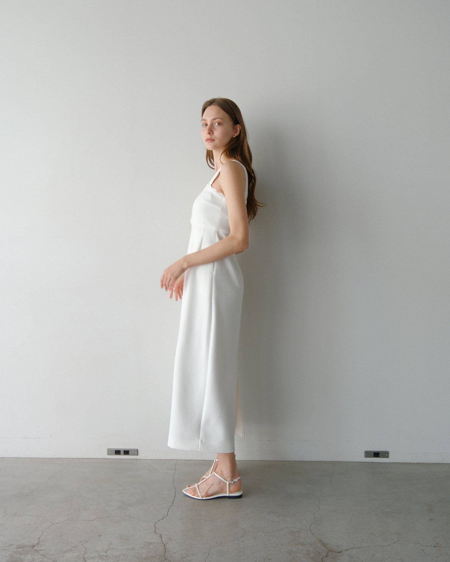Lady scallop dress-White