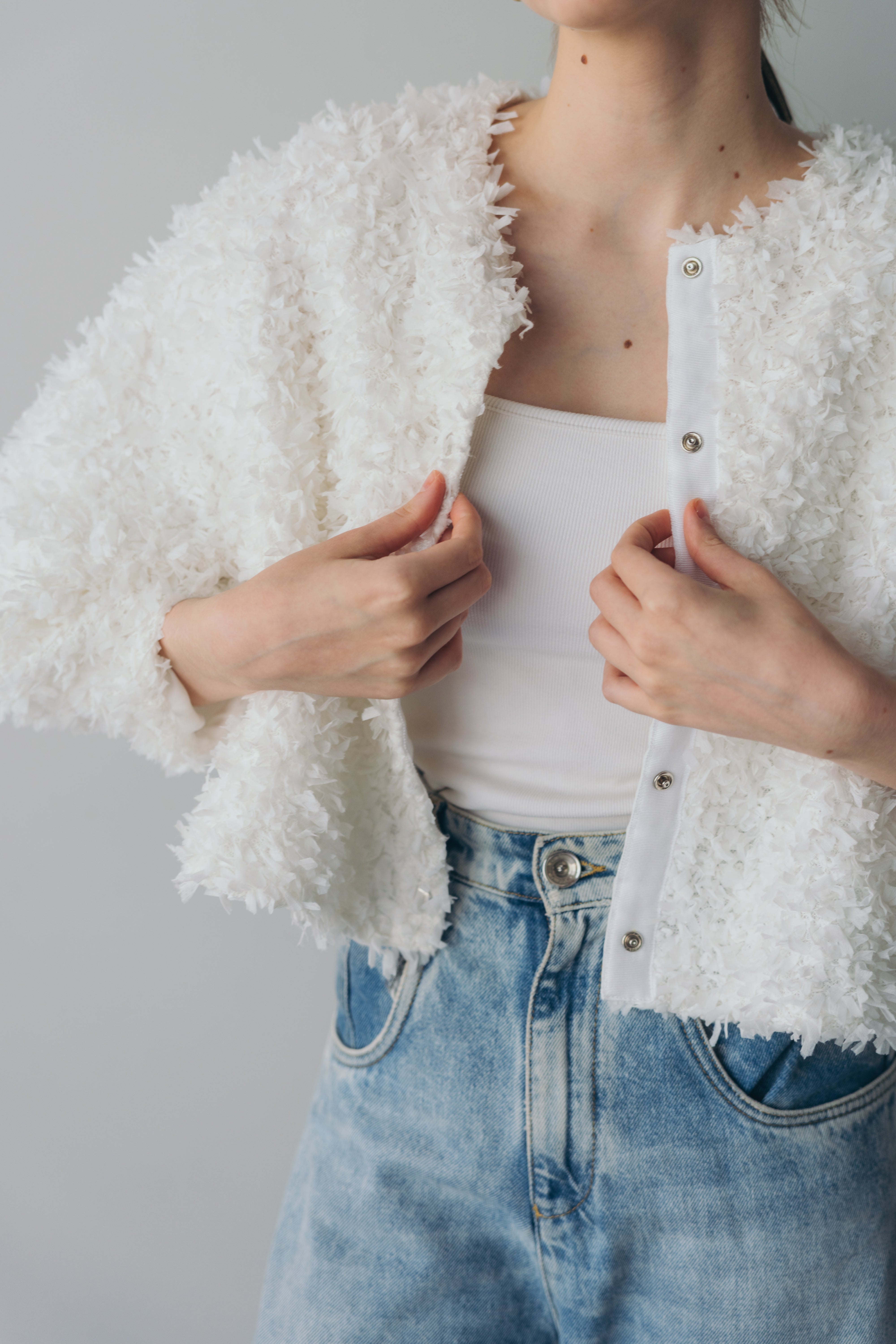 新品 タグ付き Carla fluffy jacket カーラ CARLA