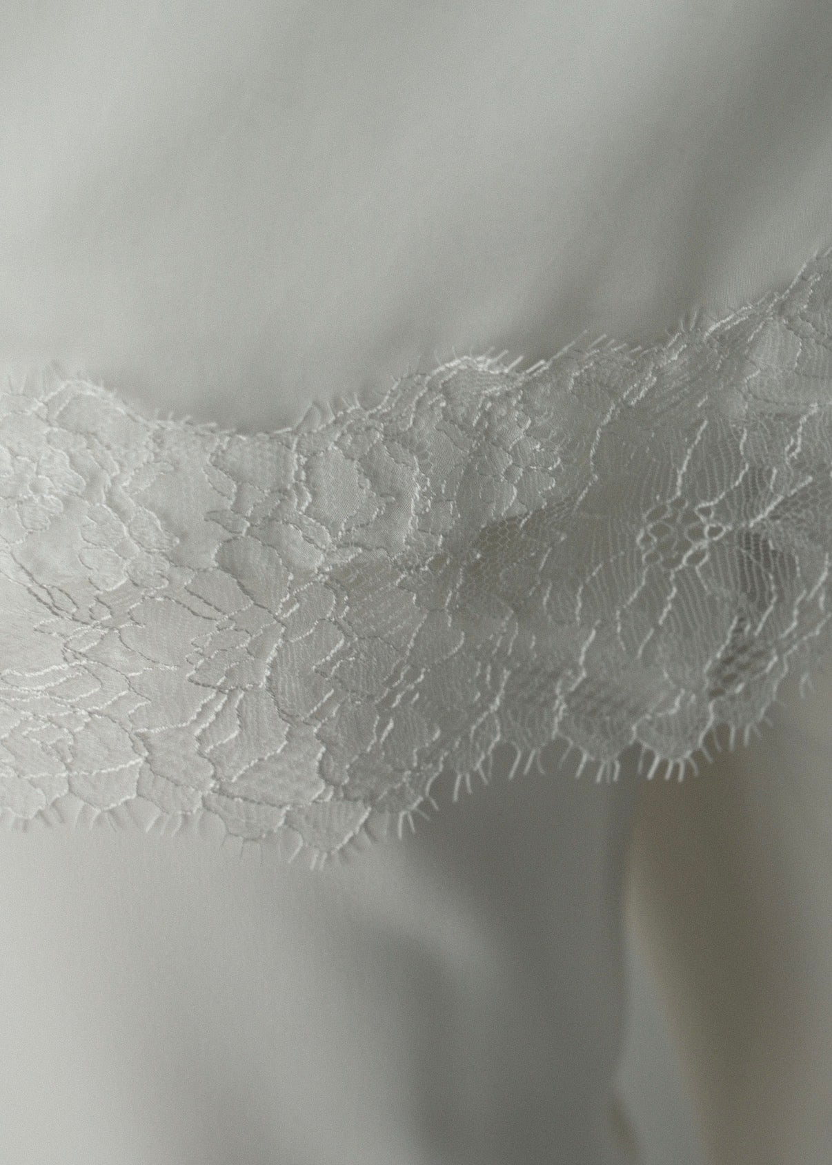 【2nd pre order】Satin lace camisole /white