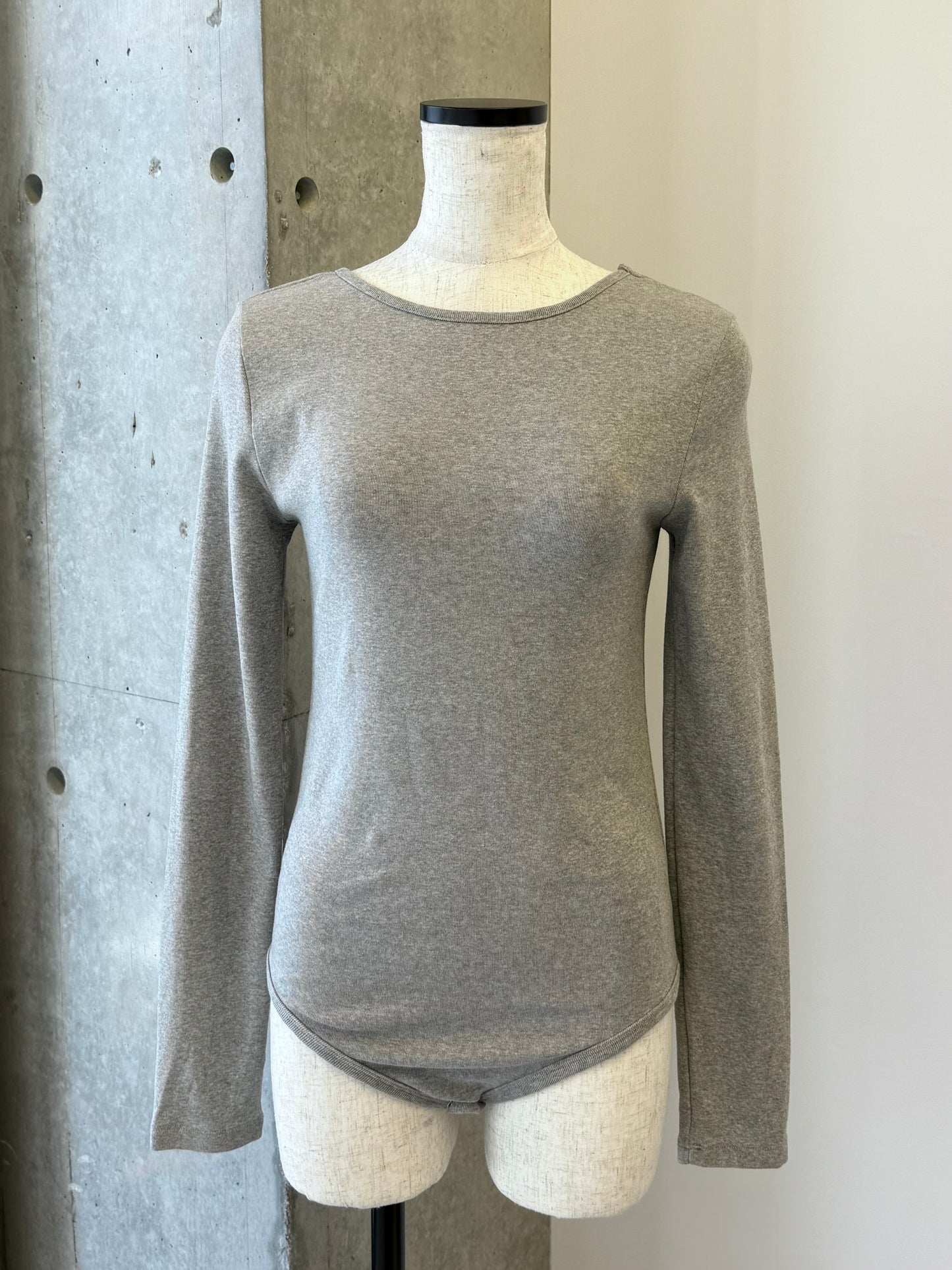 Back open body suit / Gray