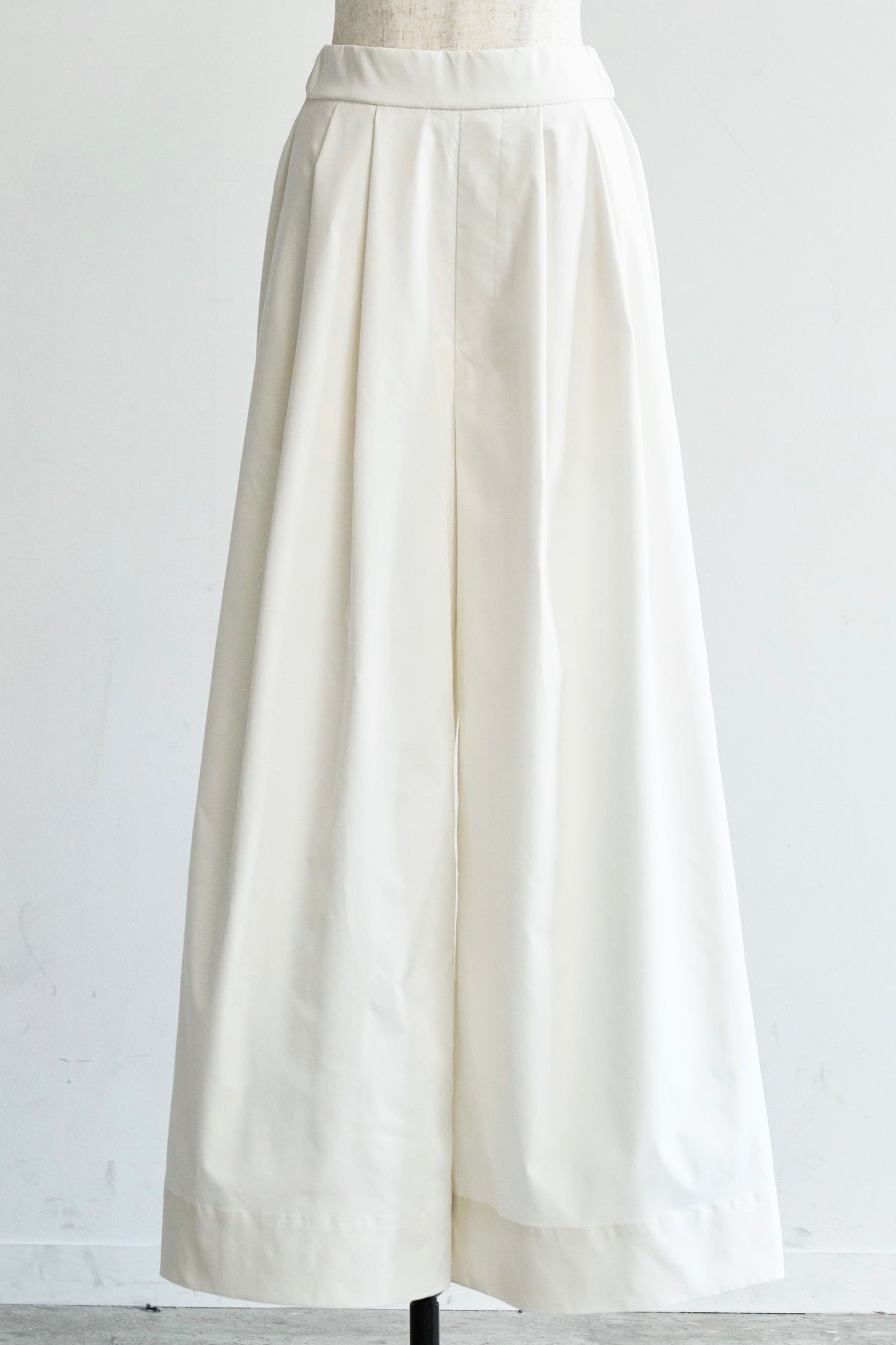 Easy 撥水 wide pants（White）
