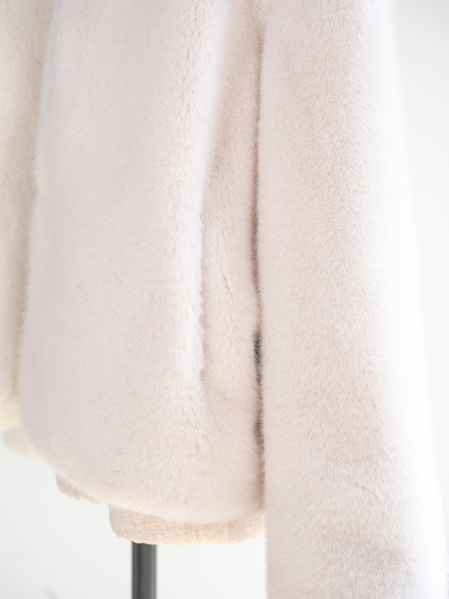 Eco fur hood coat / white