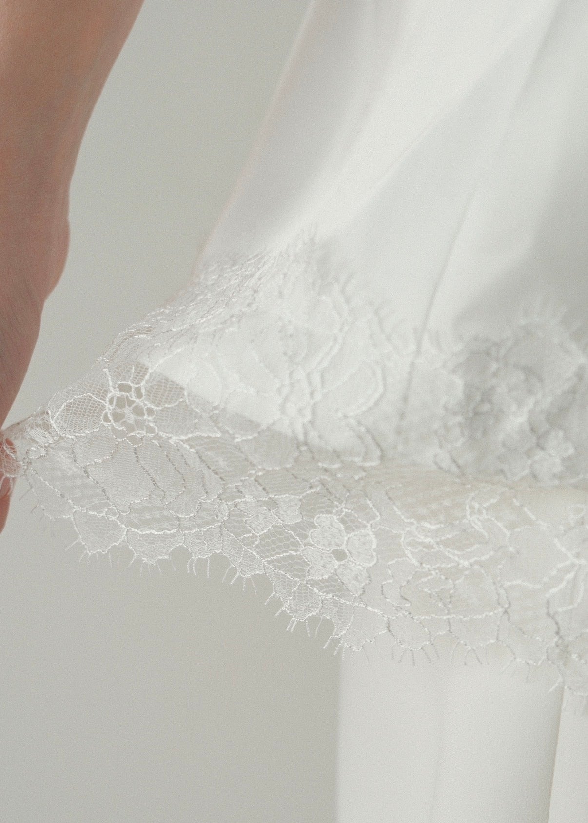 【2nd pre order】Satin lace camisole /white
