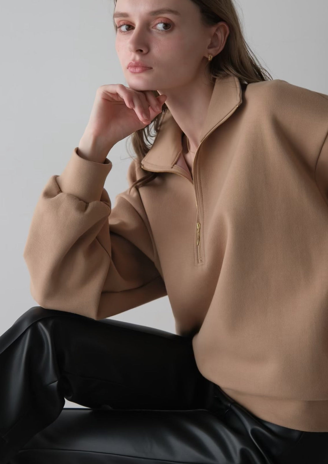 (Pre order) Rich half zip