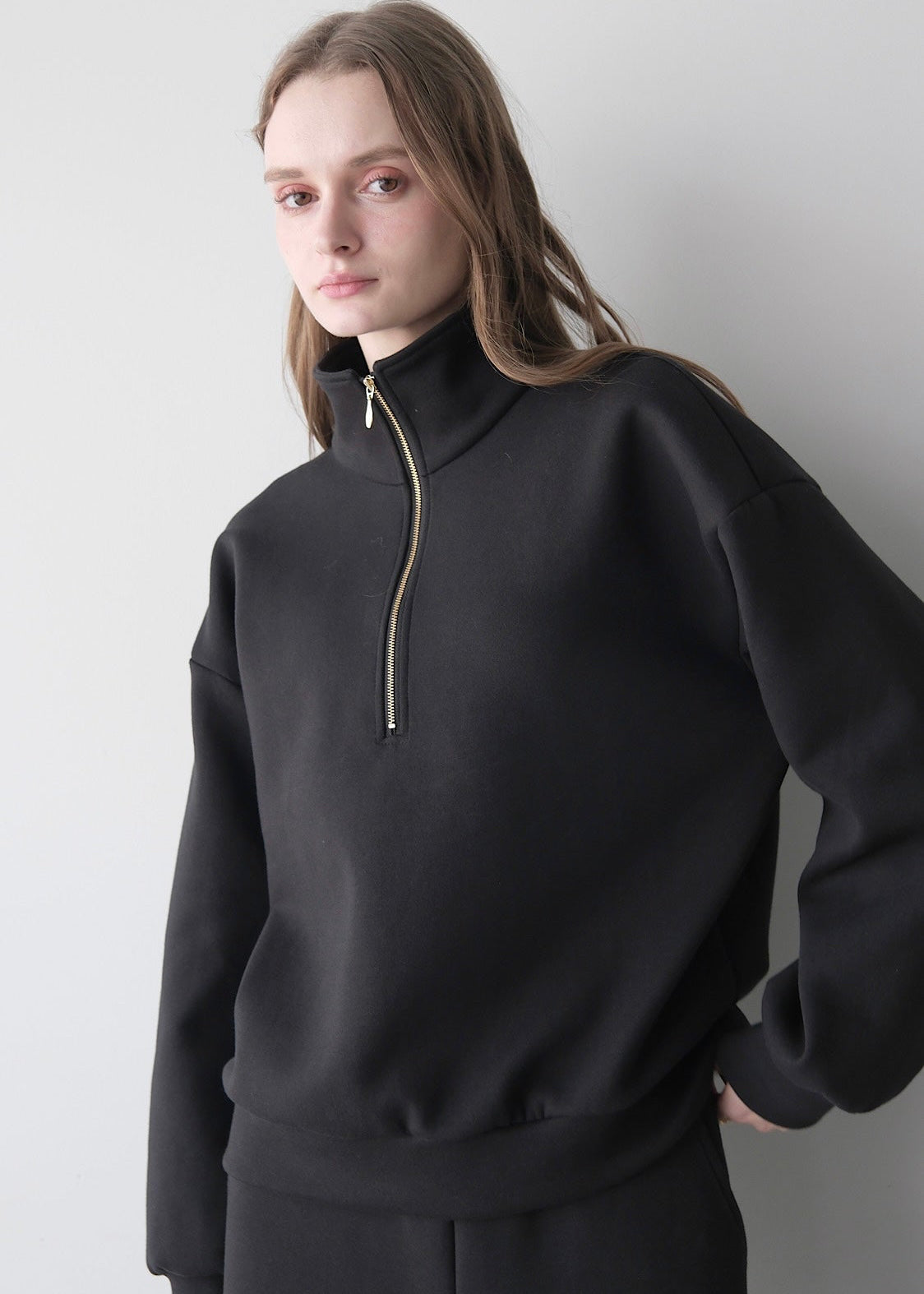(Pre order) Rich half zip
