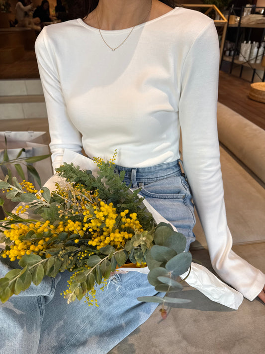 Back open body suit / white