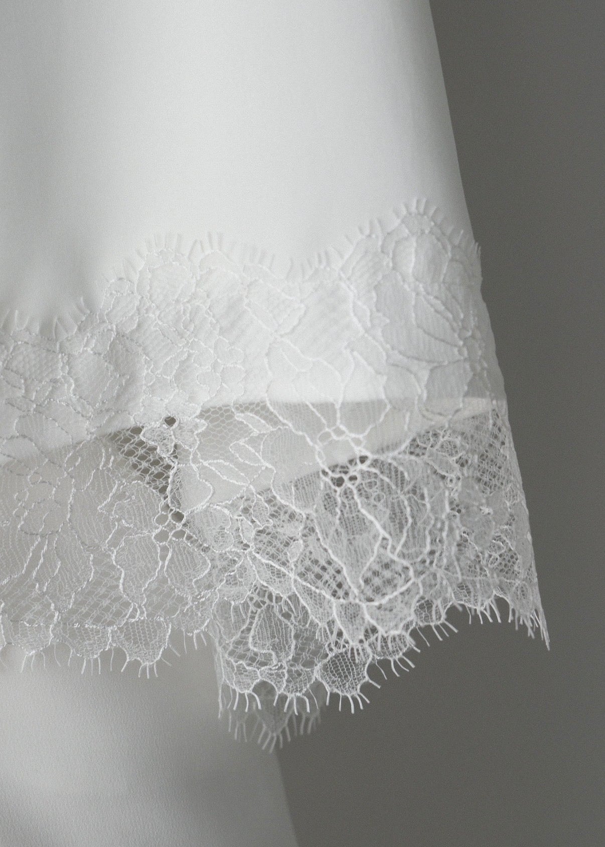 【2nd pre order】Satin lace camisole /white