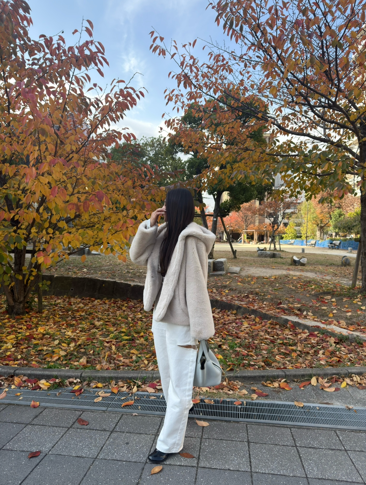 Eco fur hood coat / beige