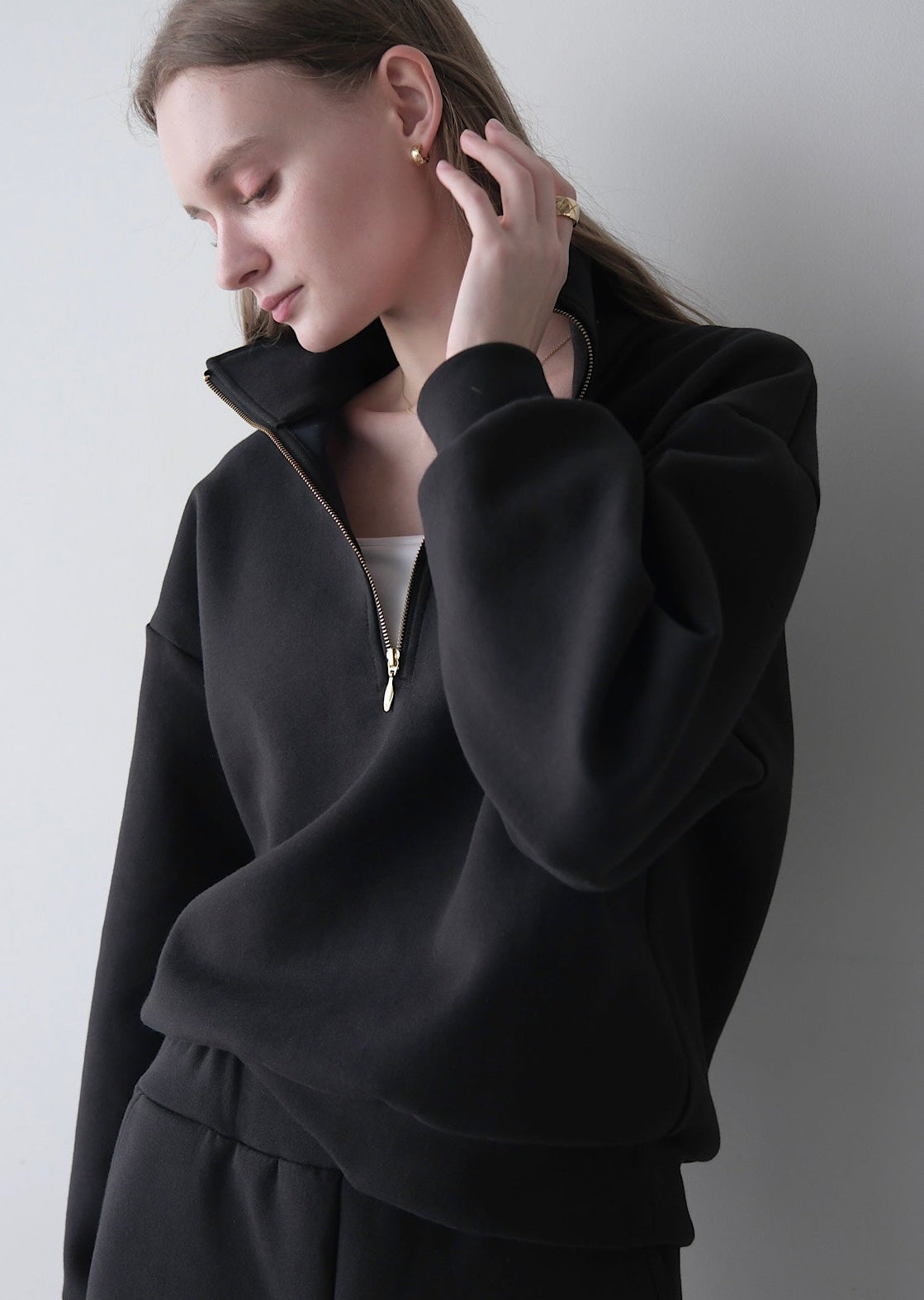 (Pre order) Rich half zip
