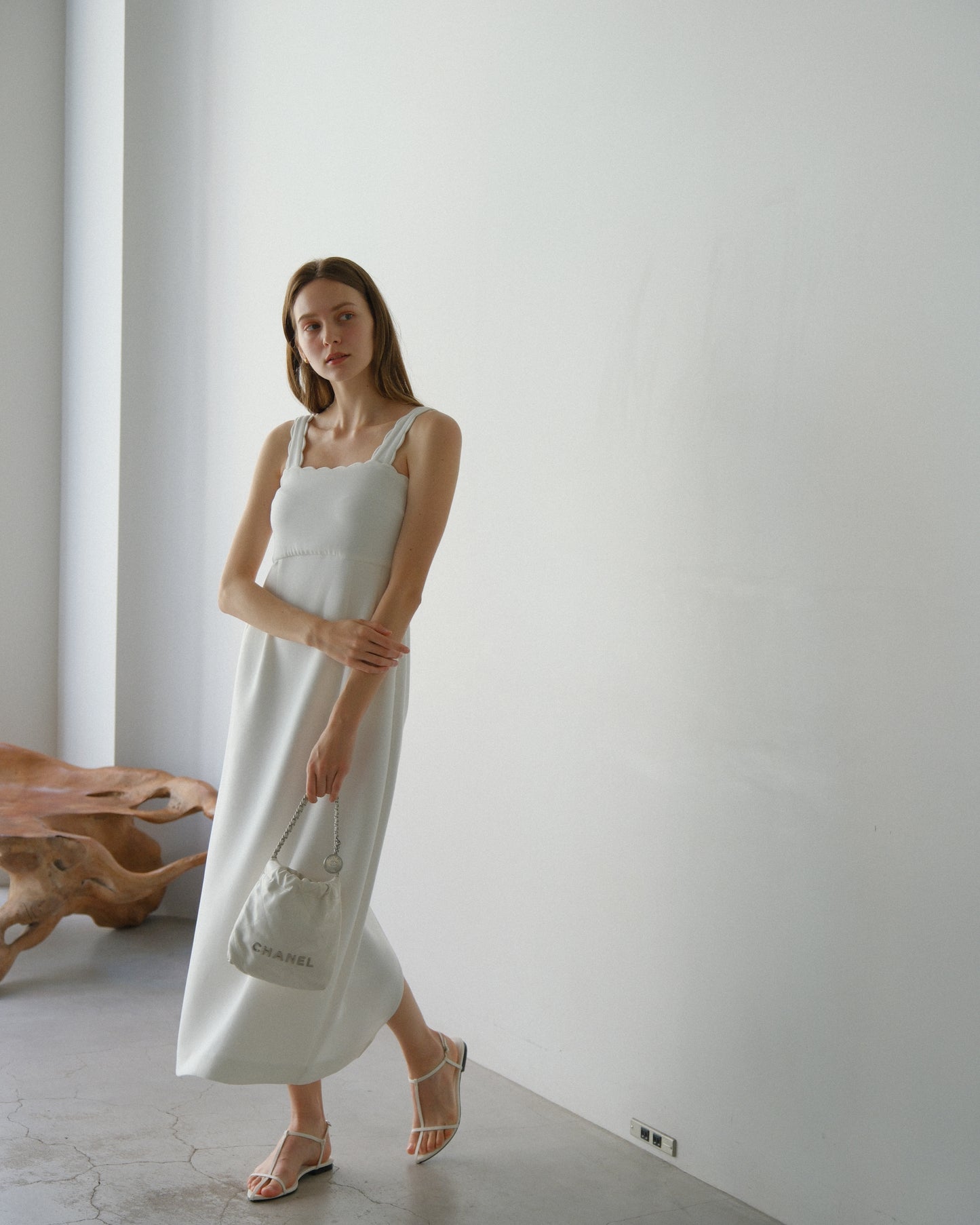Lady scallop dress-White