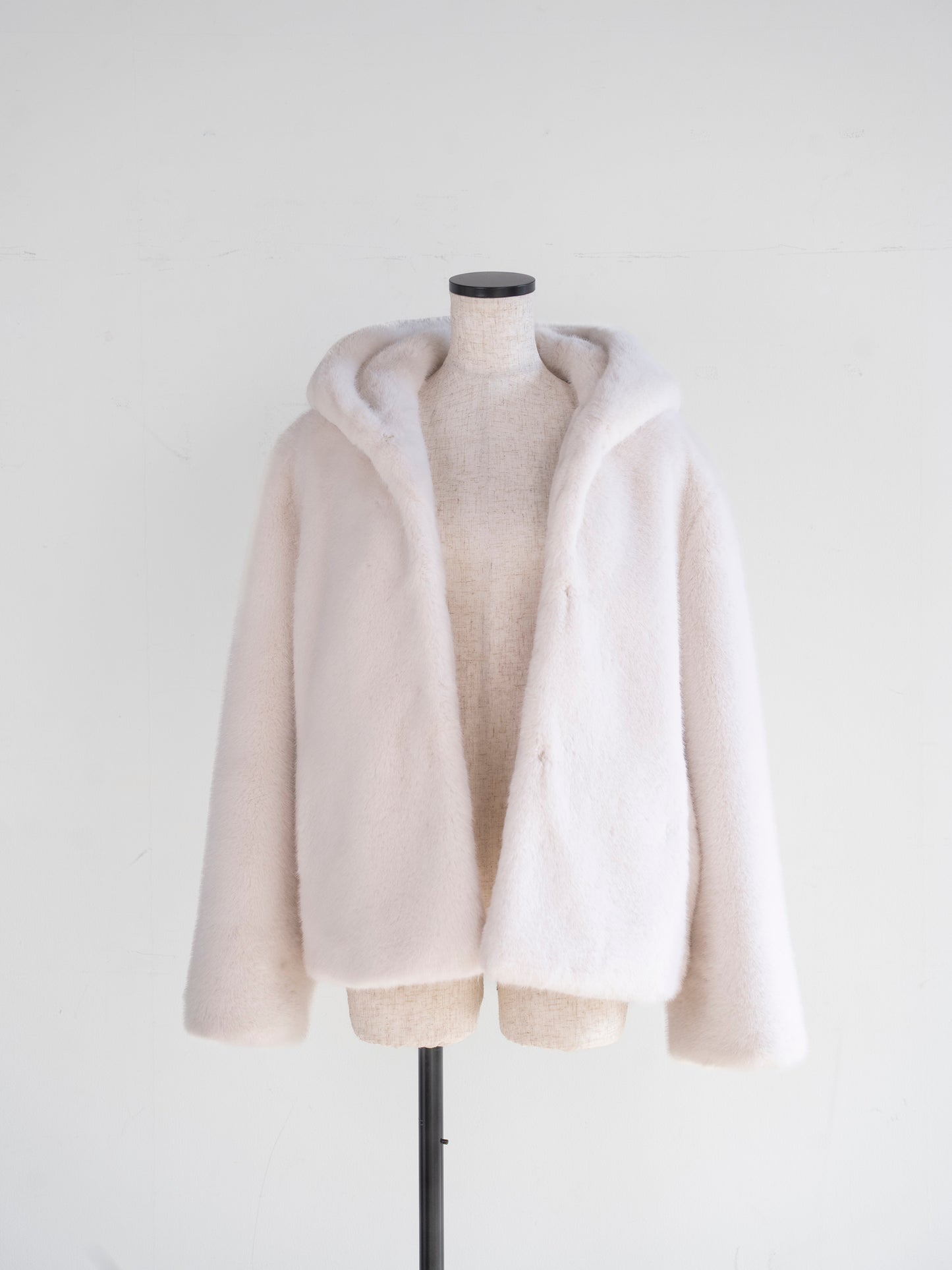 Eco fur hood coat / white