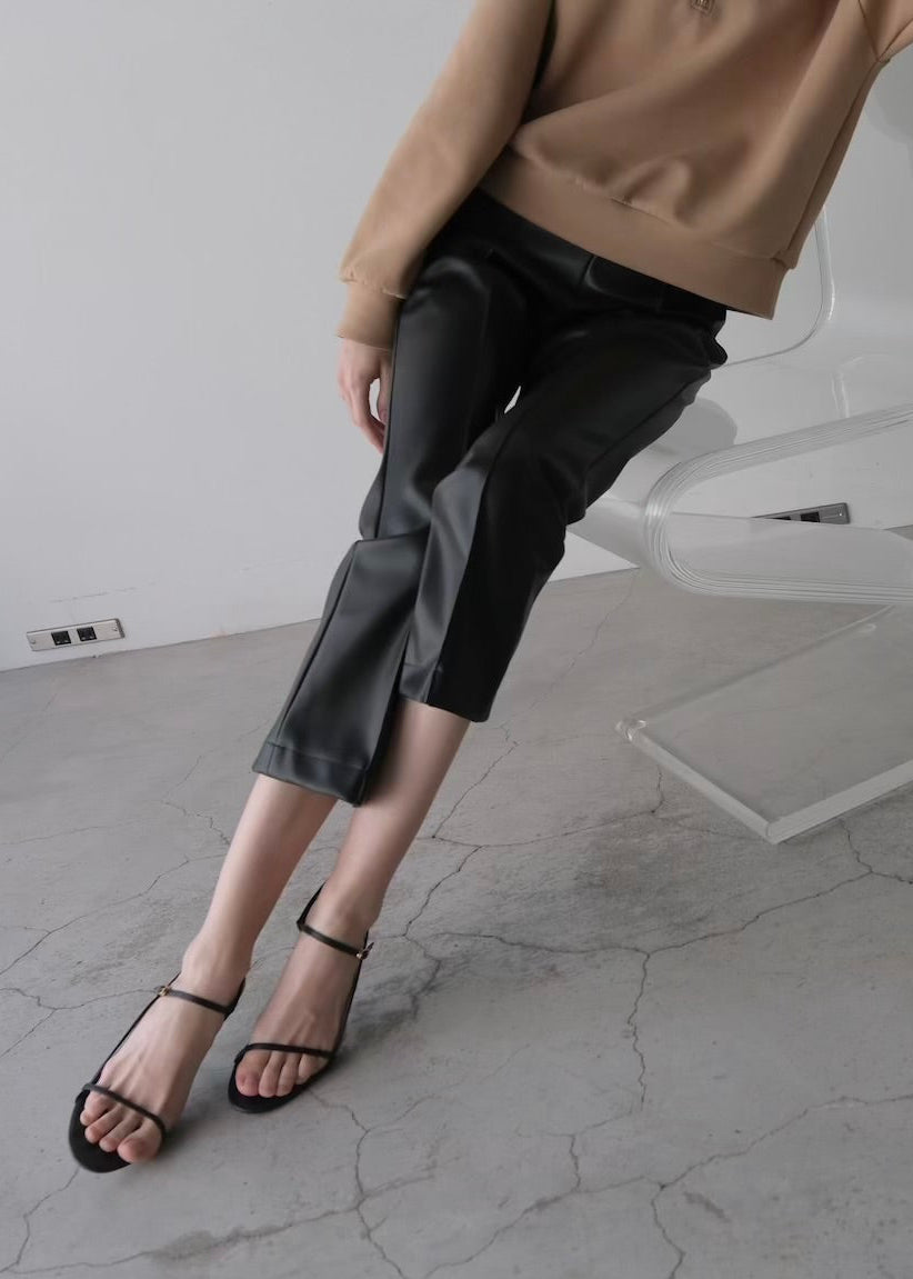 (Pre order) Eco leather flareless pants