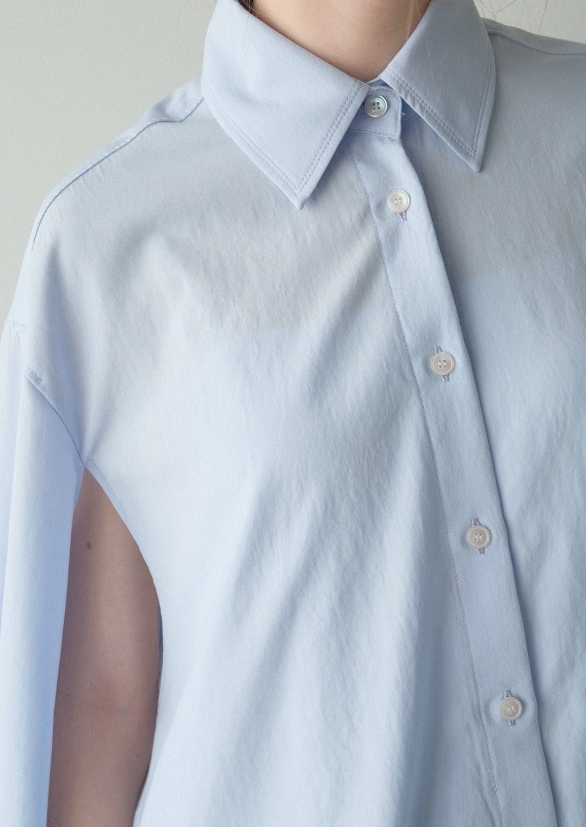 撥水 2way silky over shirt / pale blue