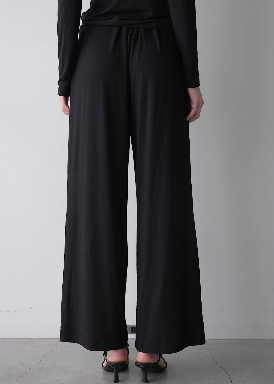 Collagen pants