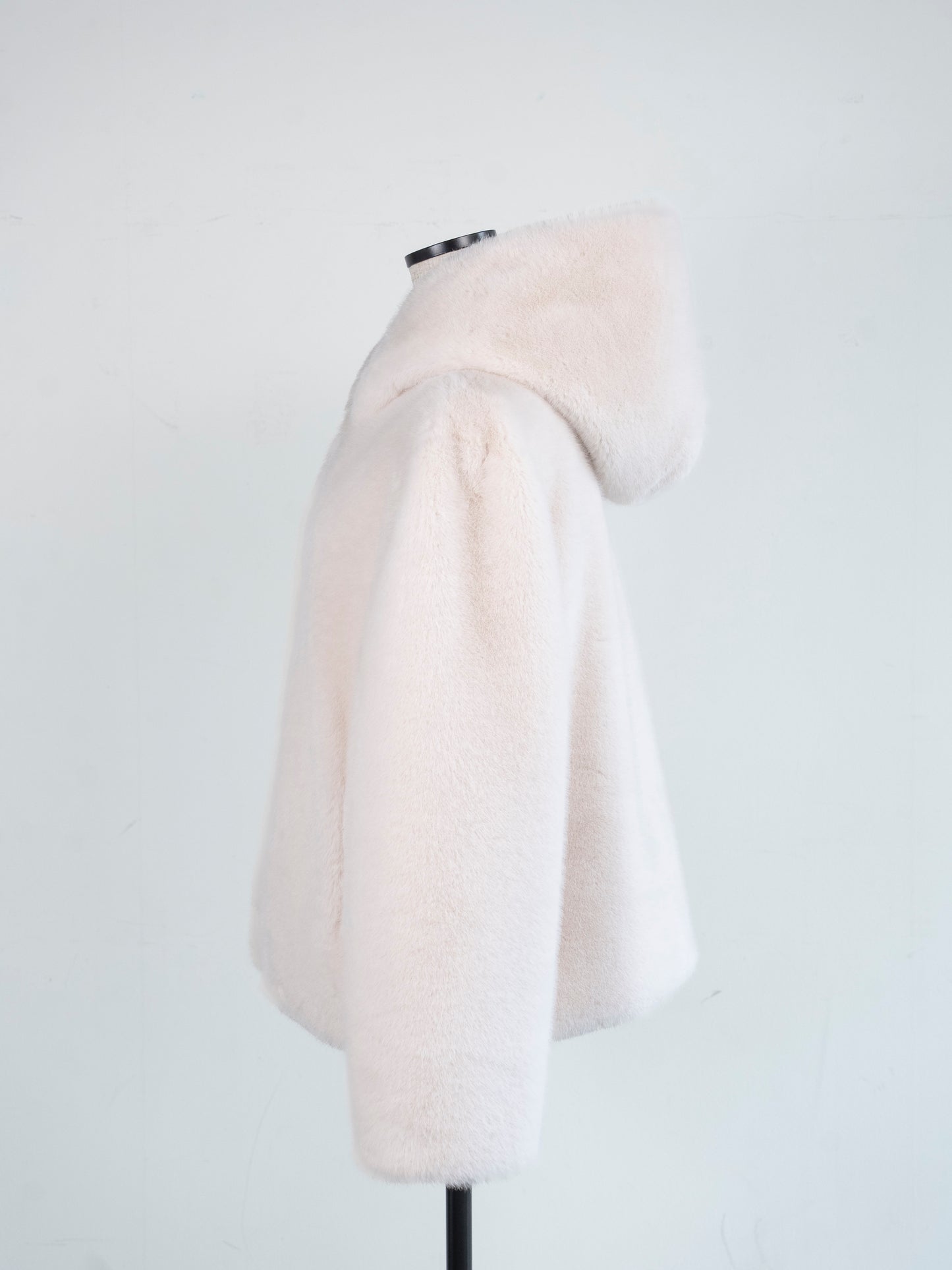 Eco fur hood coat / white