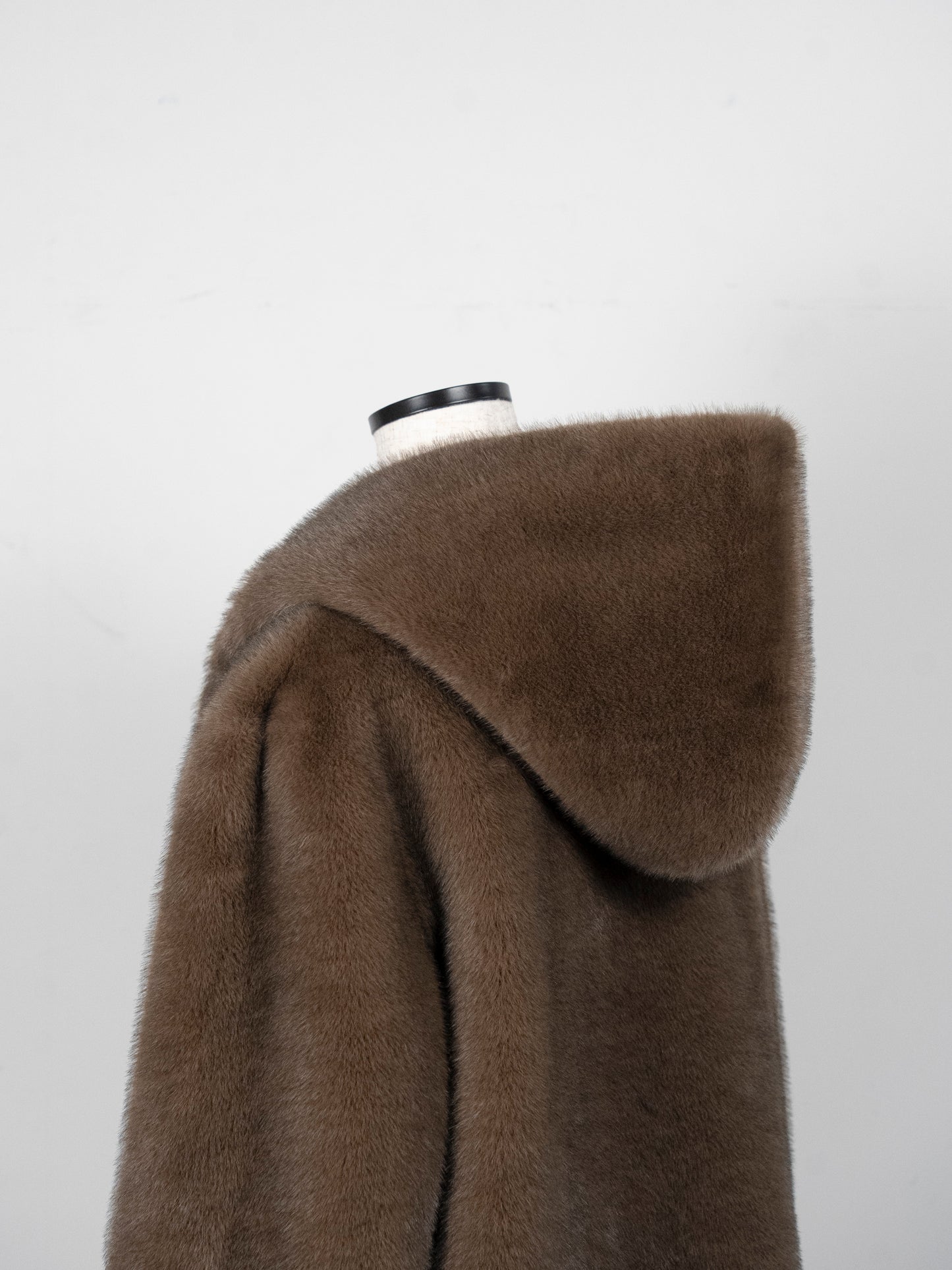 Eco fur hood coat / brown
