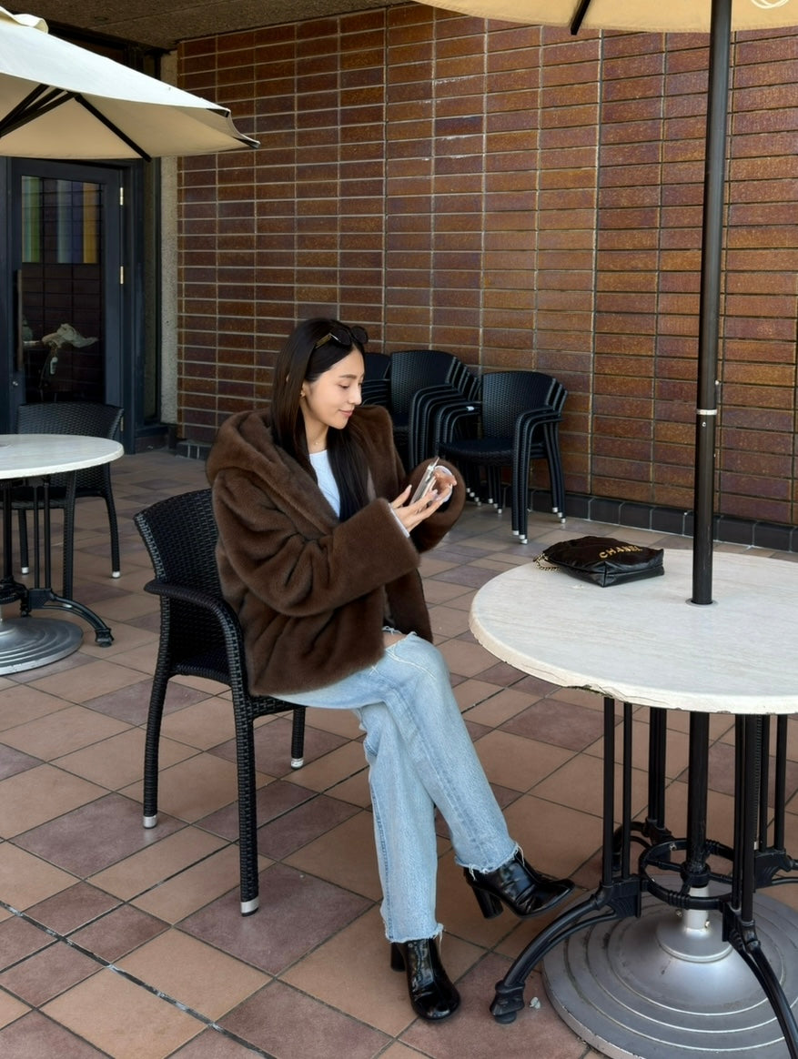 Eco fur hood coat / brown