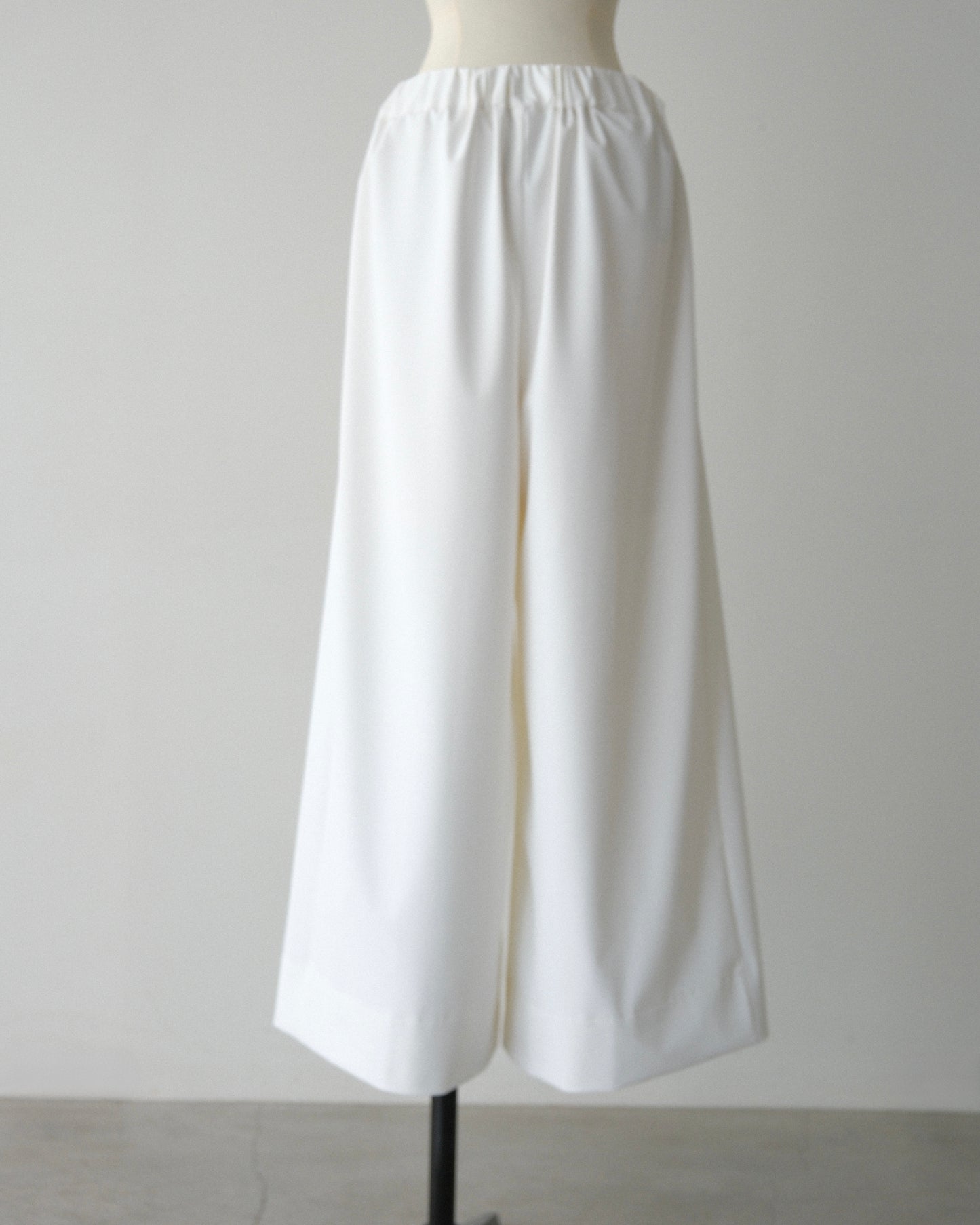 撥水wide pants - white