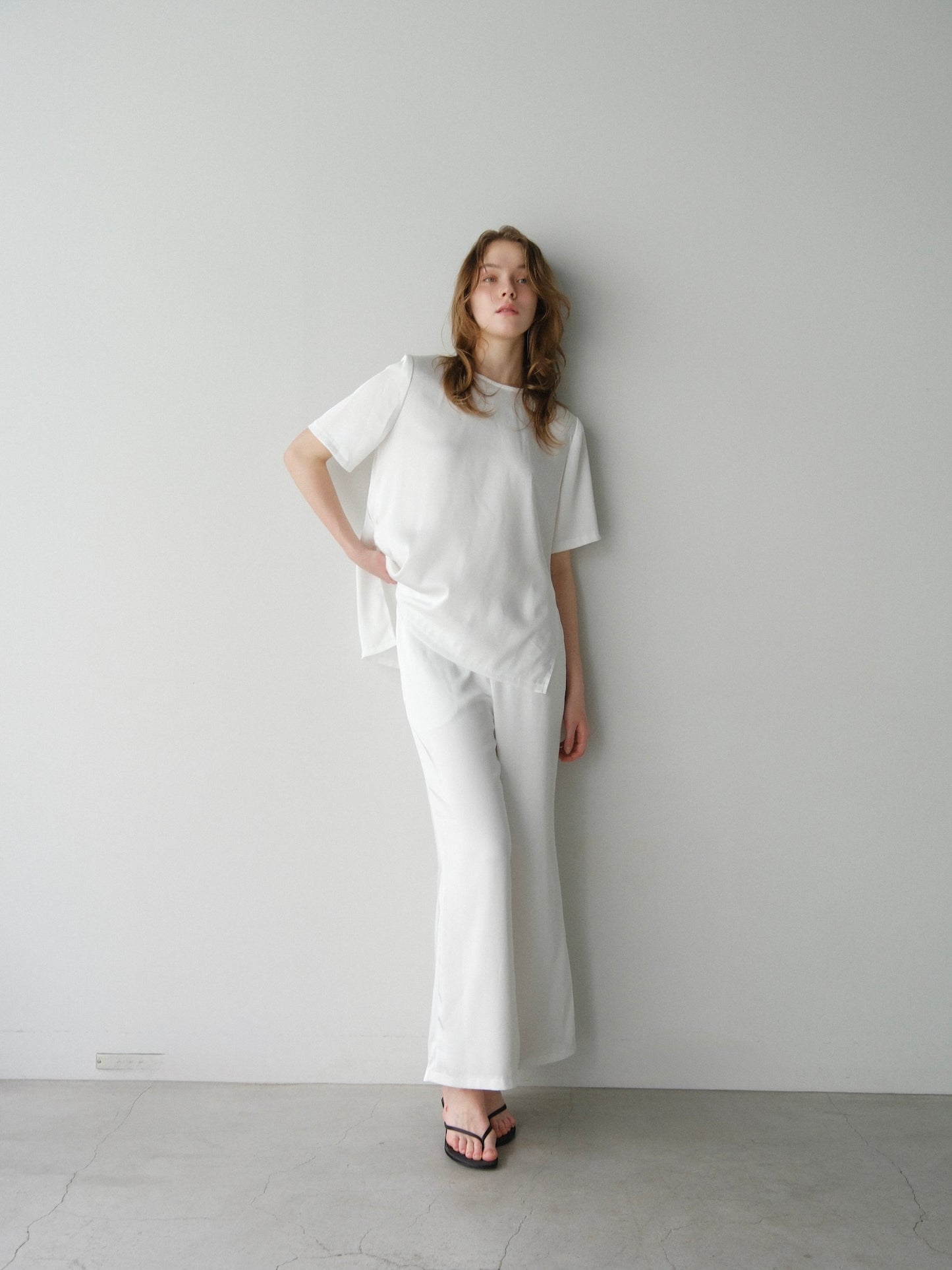 【coming soon】 Lady shoulder satin T blouse