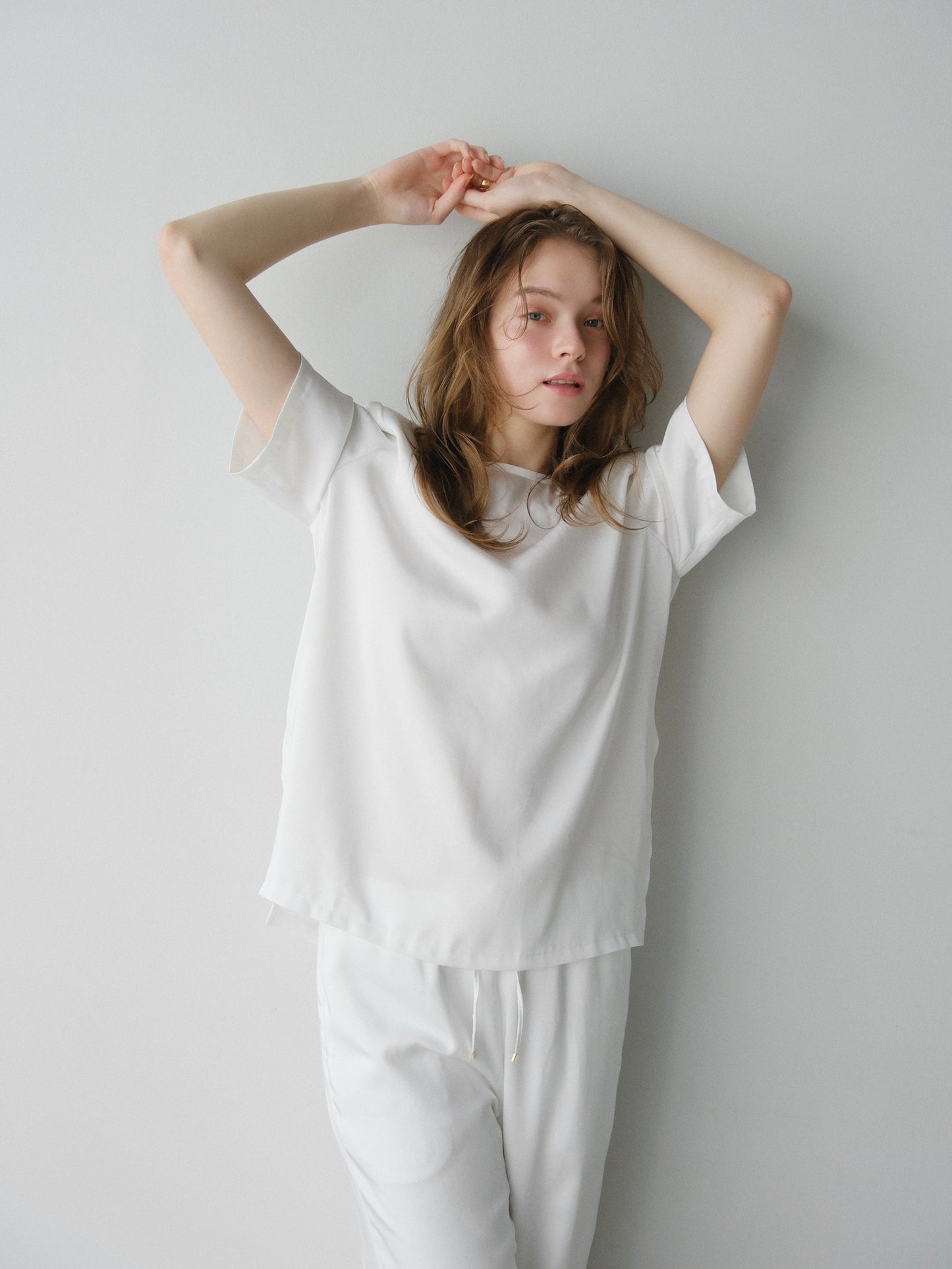 【coming soon】 Lady shoulder satin T blouse