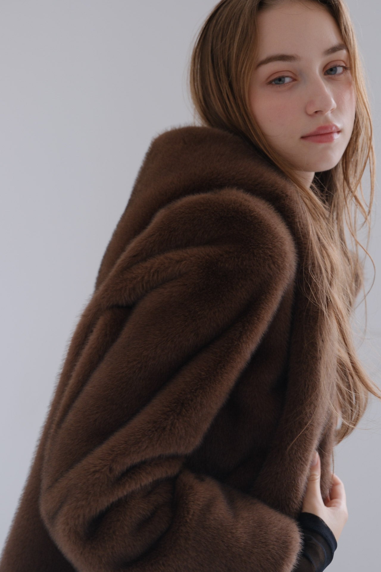 Eco fur hood coat / brown