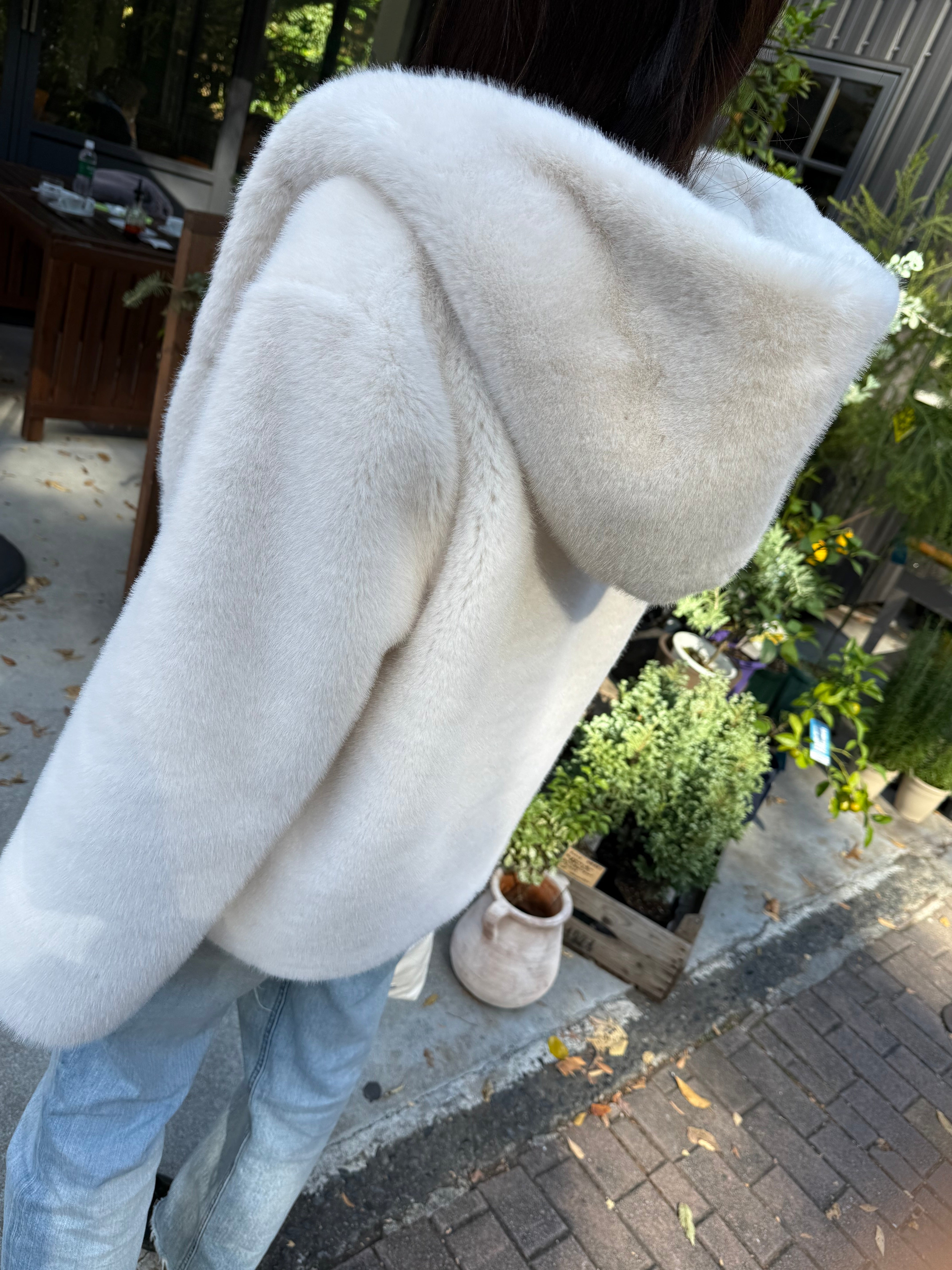 新品未使用　CARLA フラッフィージャケット CARLA